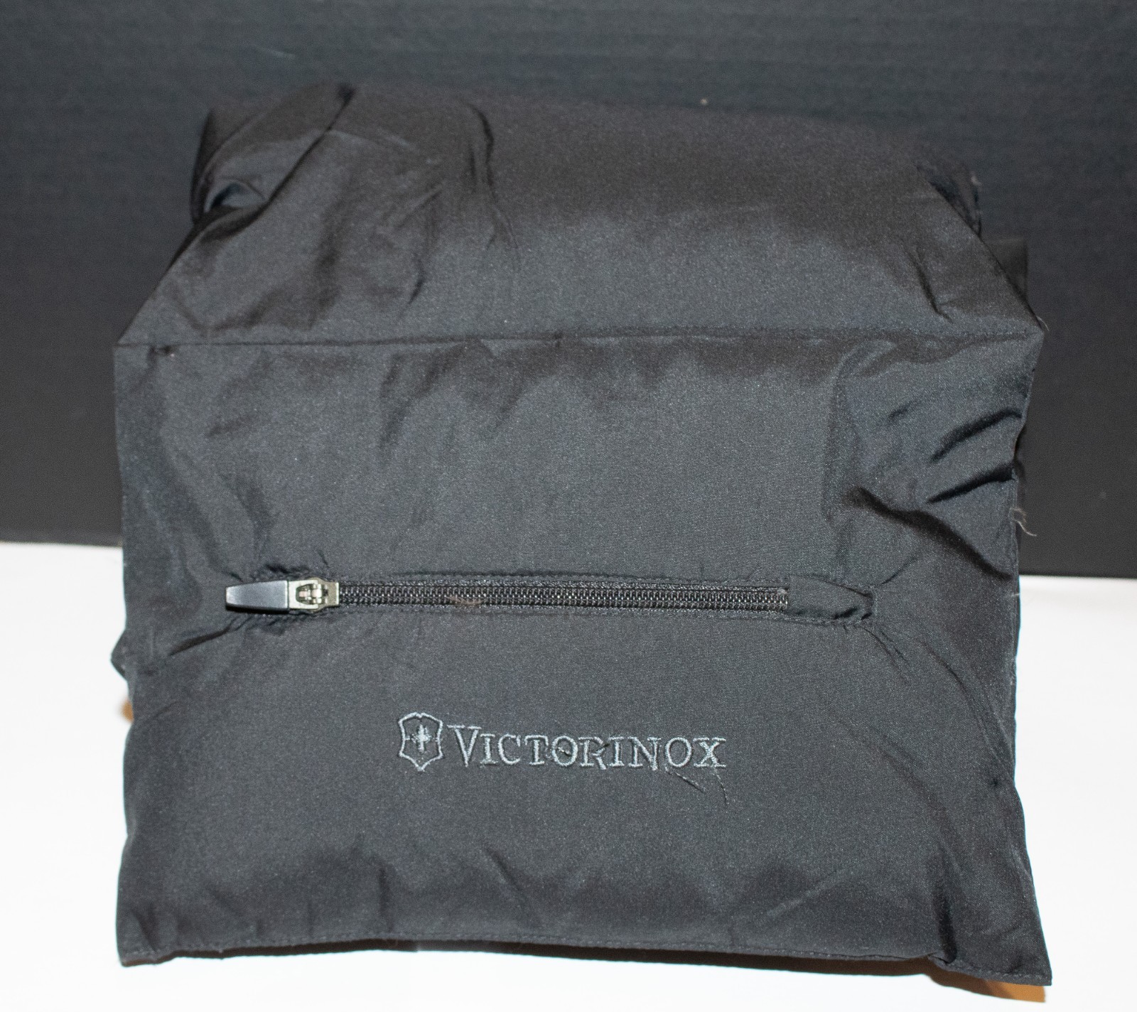 Victorinox Swiss Army Down Scarf Black 60” Long X 8″ Wide with zipper pocket