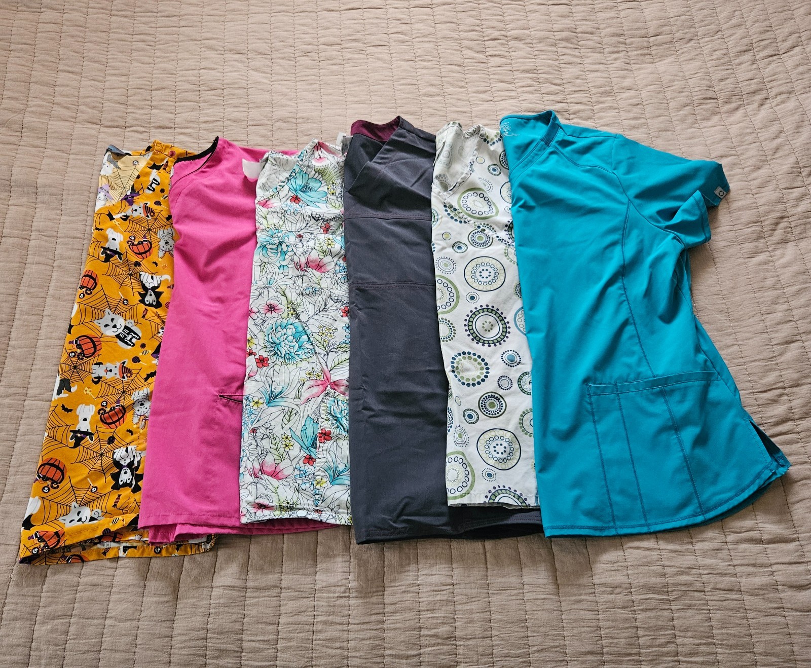 Medical Scrub Tops Women’s Size XL Lot of 6 Assorted Colors & Styles