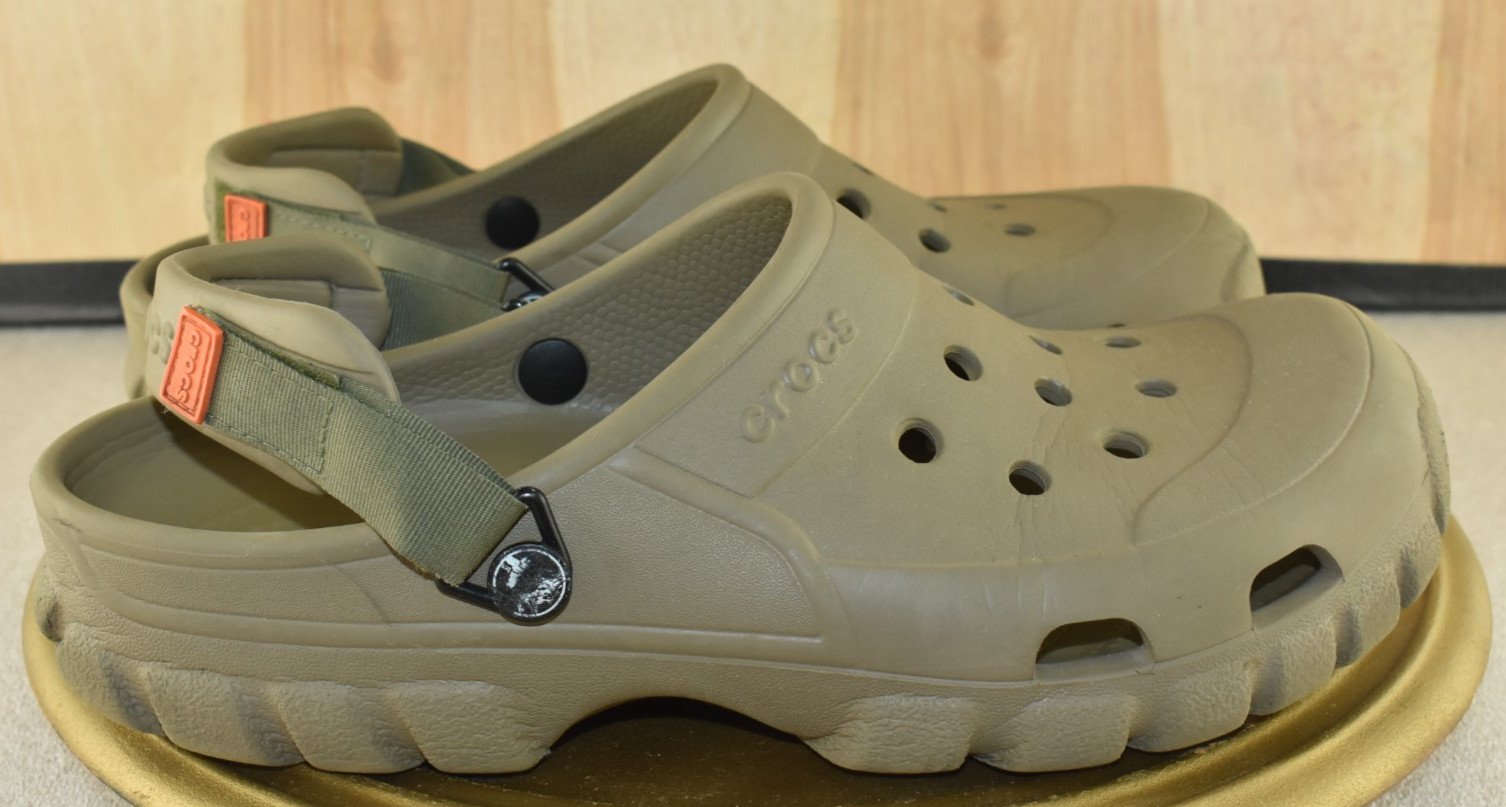 Crocs Offroad Men Clogs Size 11 Brown Slip-On Round Toe Lightweight Comfort