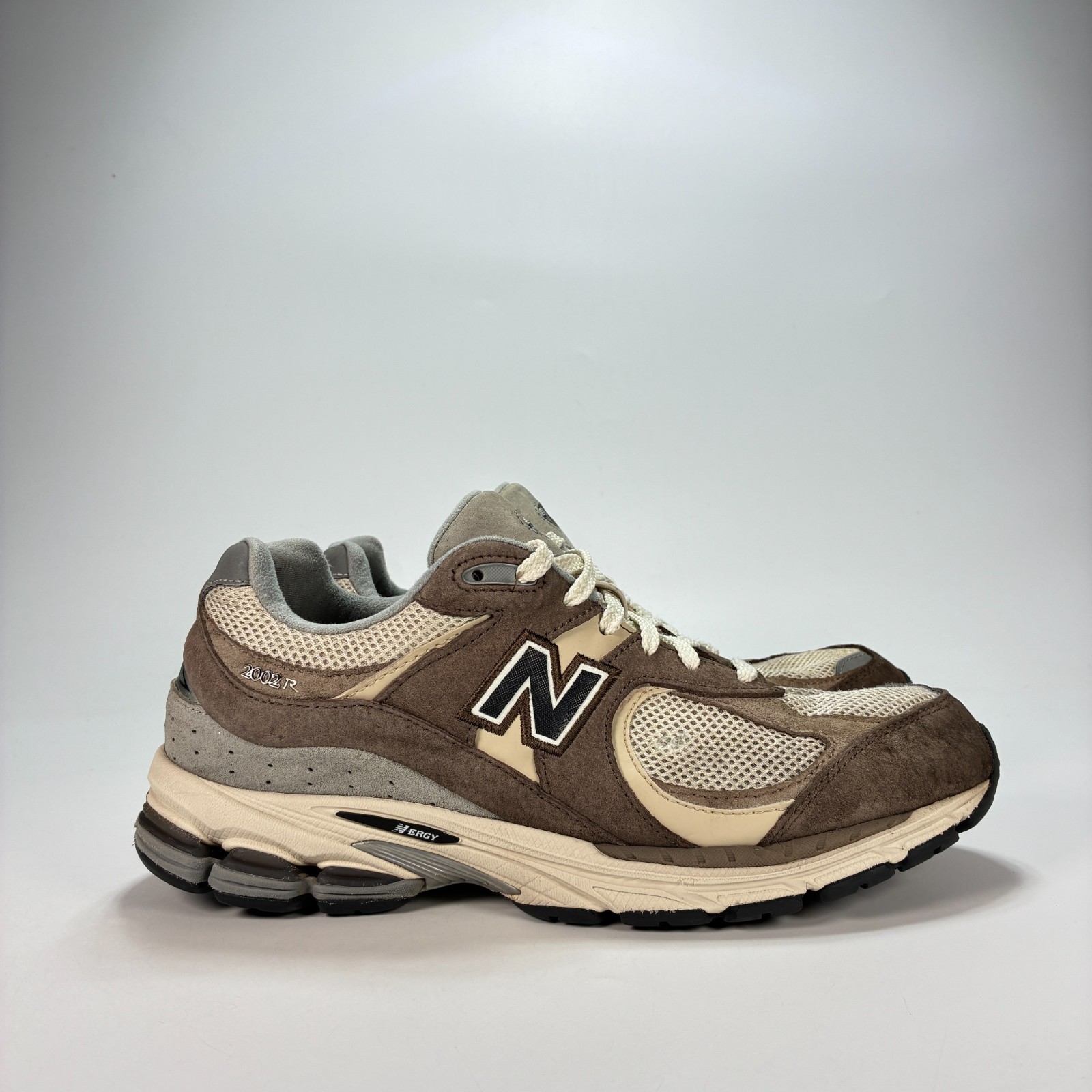New Balance 2002R Emerging Brown Lifestyle Sneakers Shoes M2002RFZ Men’s Size 10