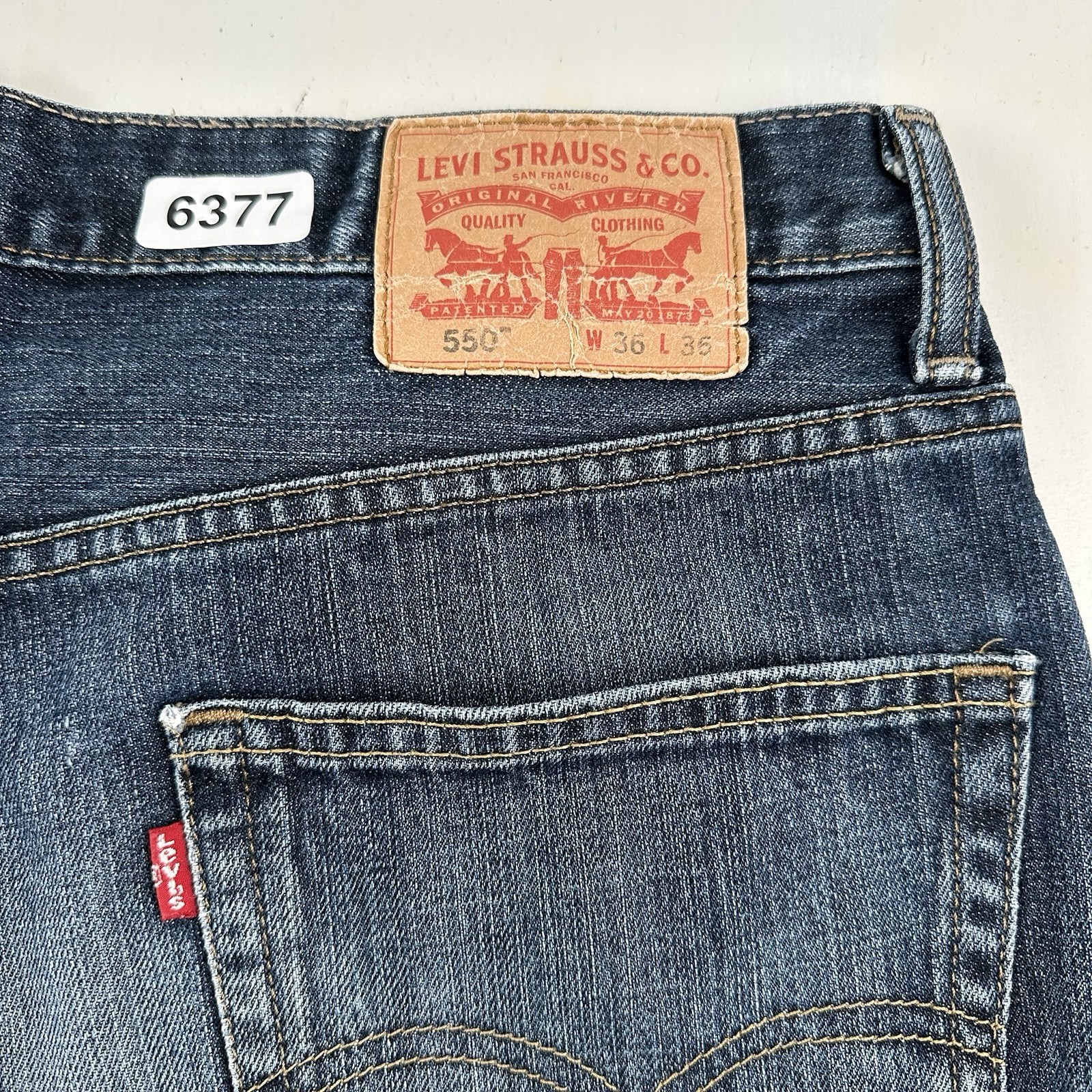 Y2K Levis 550 Relaxed Straight Jeans Fits 36×34 Distressed Blue Dark 100% Cotton