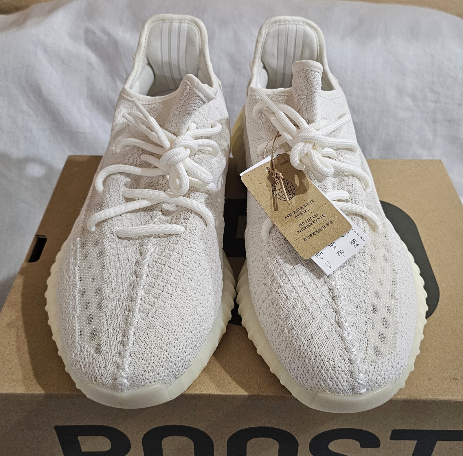 *NIB/DEADSTOCK* adidas Yeezy Boost 350 V2 “Bone” (HQ6316) Size US 11