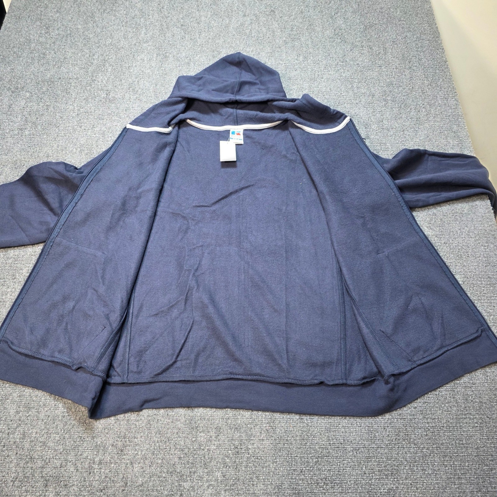 Men’s Medium Russell Athletic Hoodie Full Zip Blue NWT 1902 Graphic Fleece
