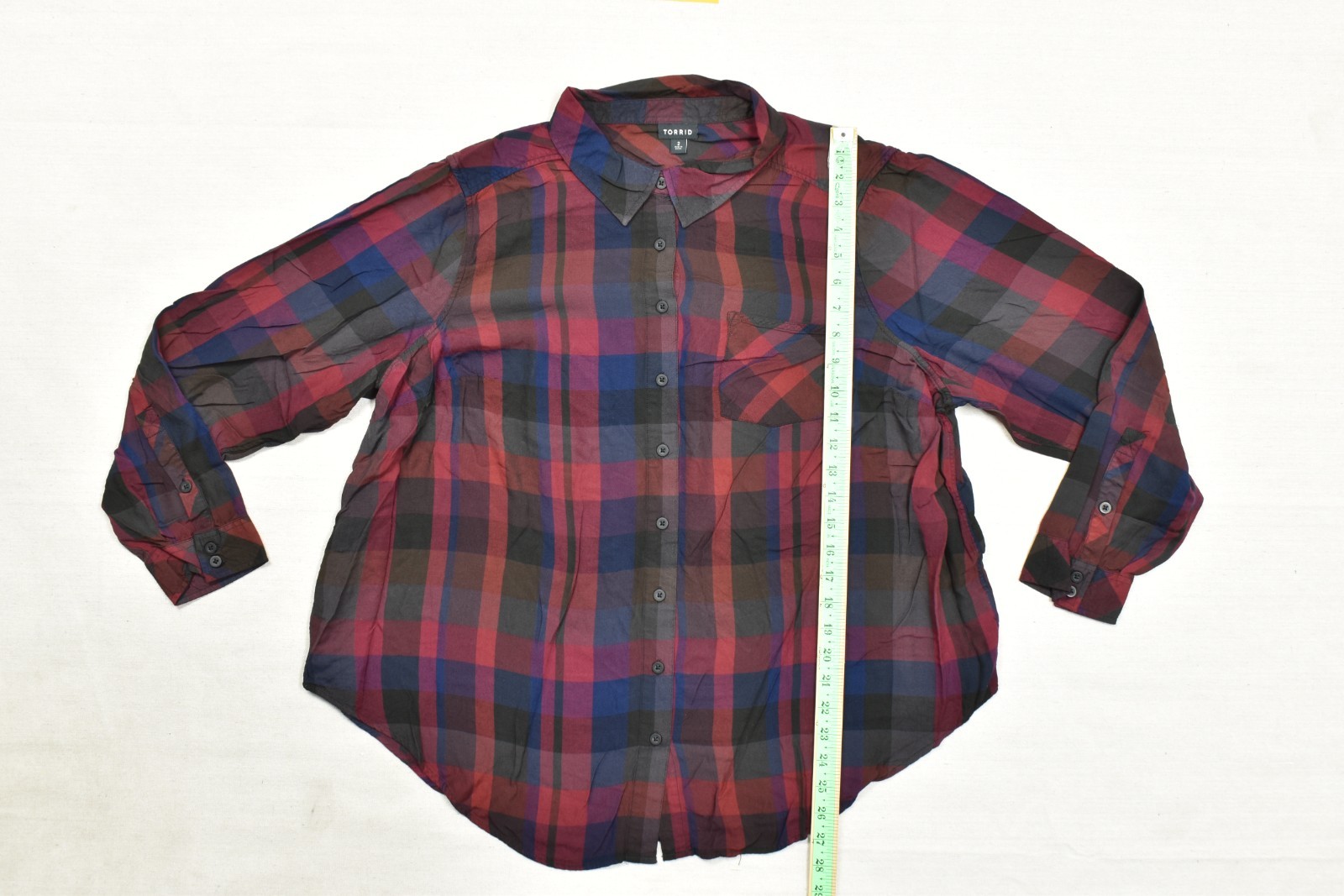 Torrid Women’s Size 2 Plaid Button Down Shirt Red Blue Purple Long Sleeve Rayon