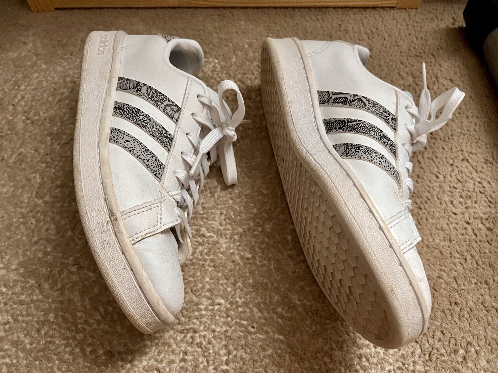 Snake print stripes! Cloudfoam Comfort Adidas US 6.5 UK 5 FR 38 JP 235