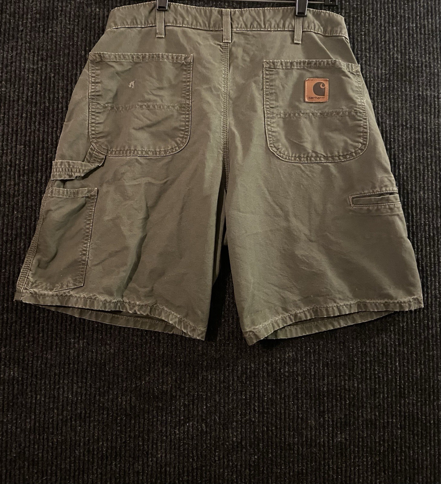 Vintage 2003 Carhartt B144 OLV Green Shorts Size 34 Gently Distressed