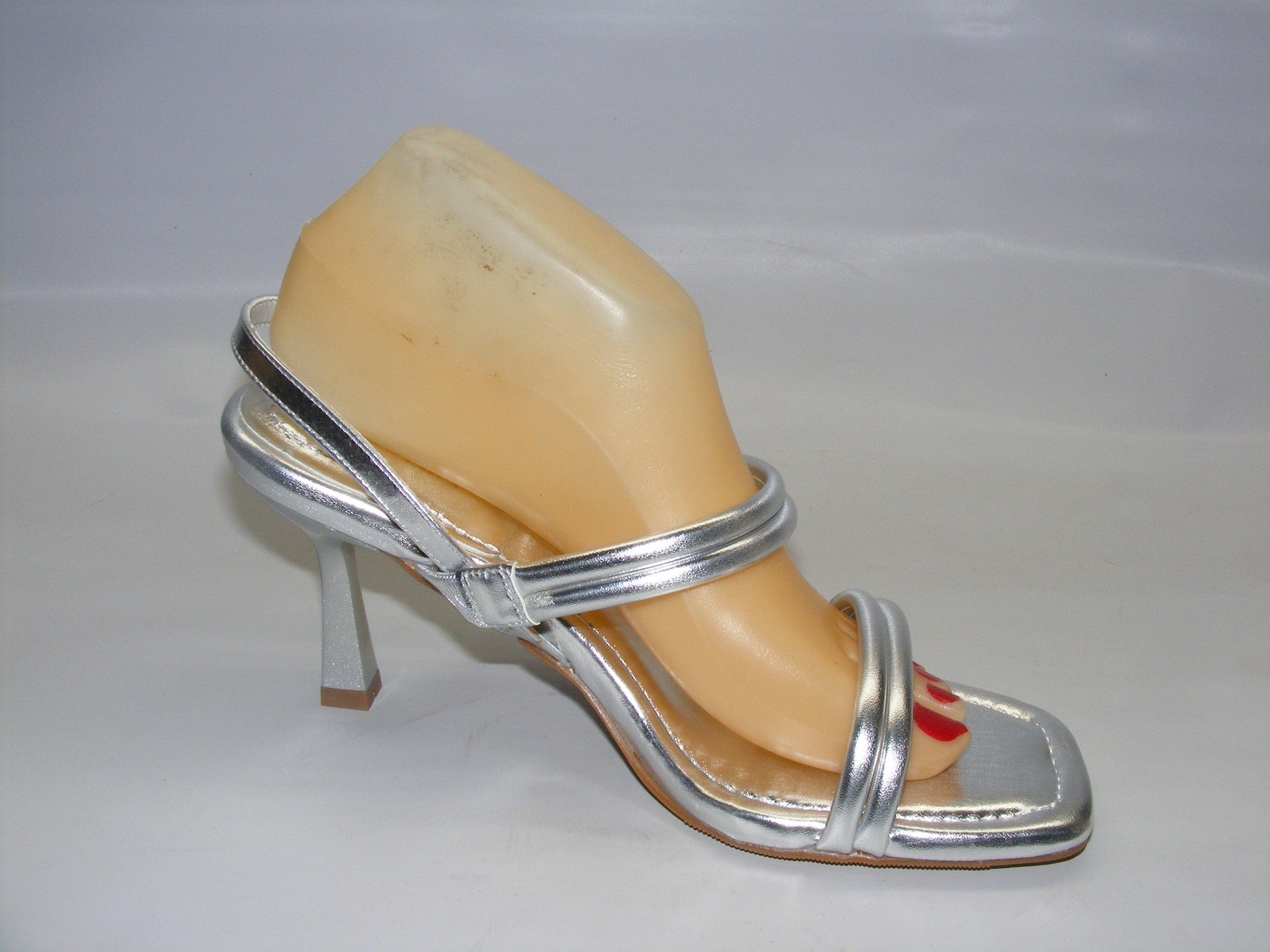 Zurin Silver Strappy Heels Size 9 M Sandals Square Open Toe Dress Wedding Party