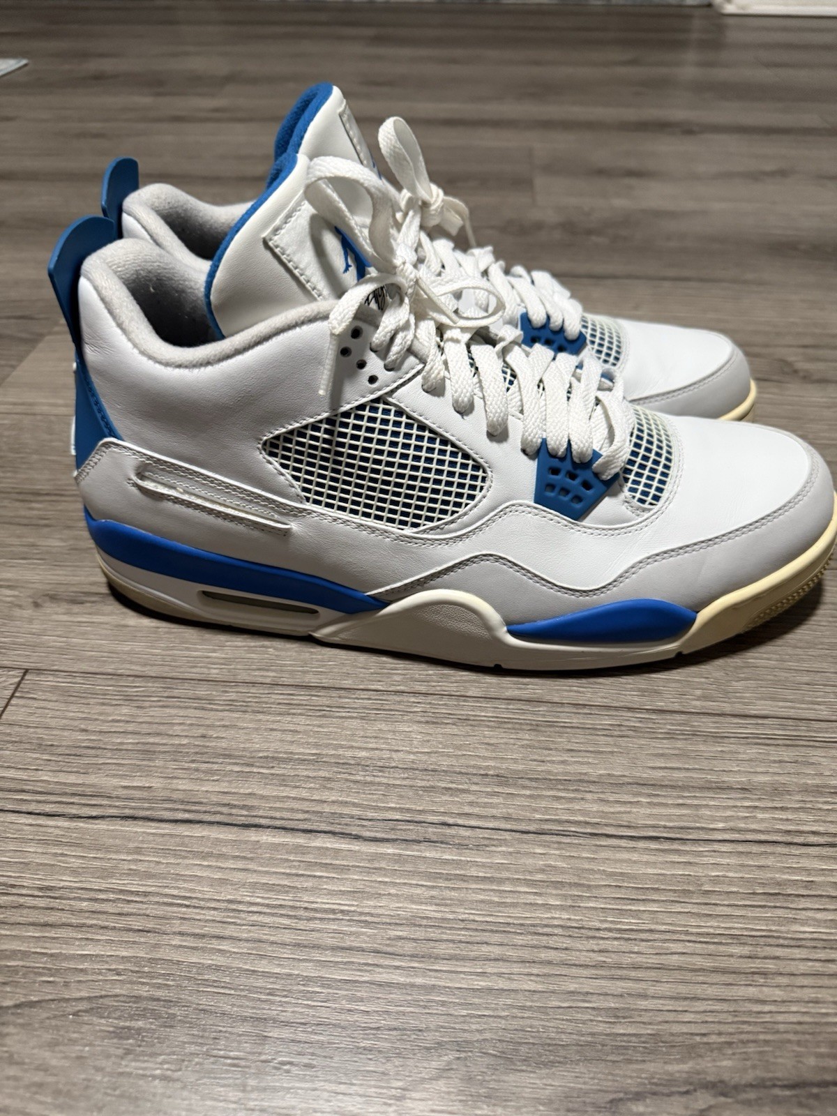Jordan 4 Military Blue