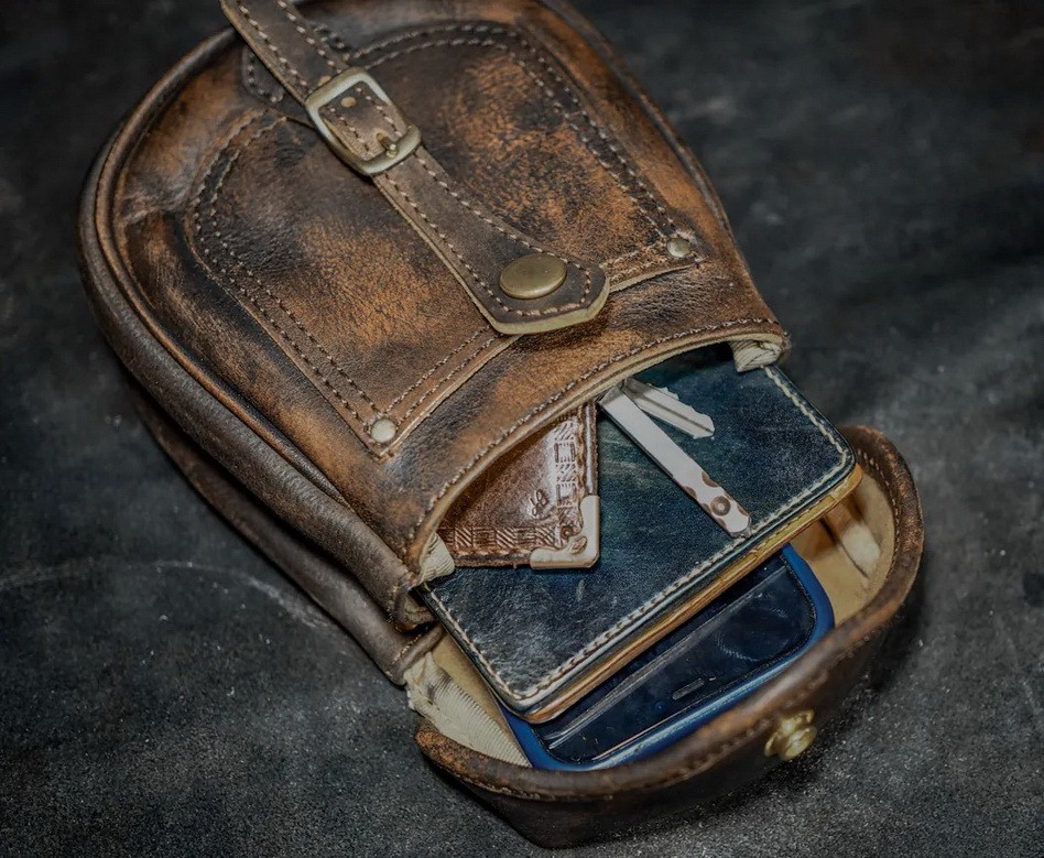 Alaska Outfitters Hand Distressed Leather Waist Pouch Packs Redmoon Vasco