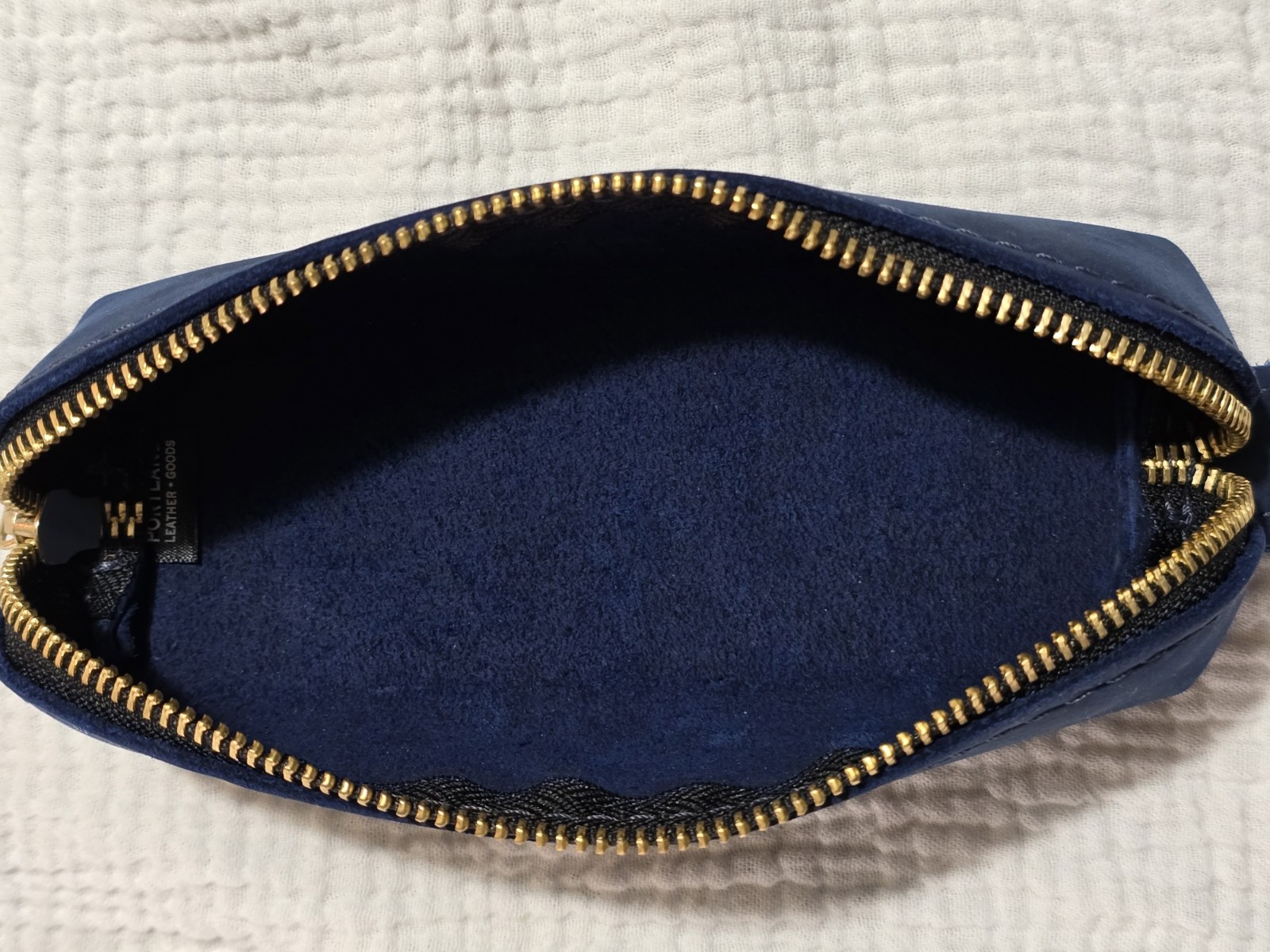 SMALL Deep Water Sidekick, Portland Leather Goods, not available in store, VGUC.