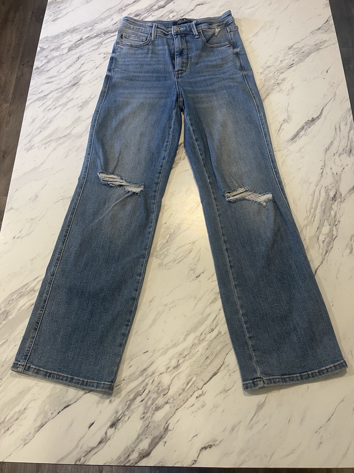 Judy Blue High Rise Straight Fit Jeans. 7/28