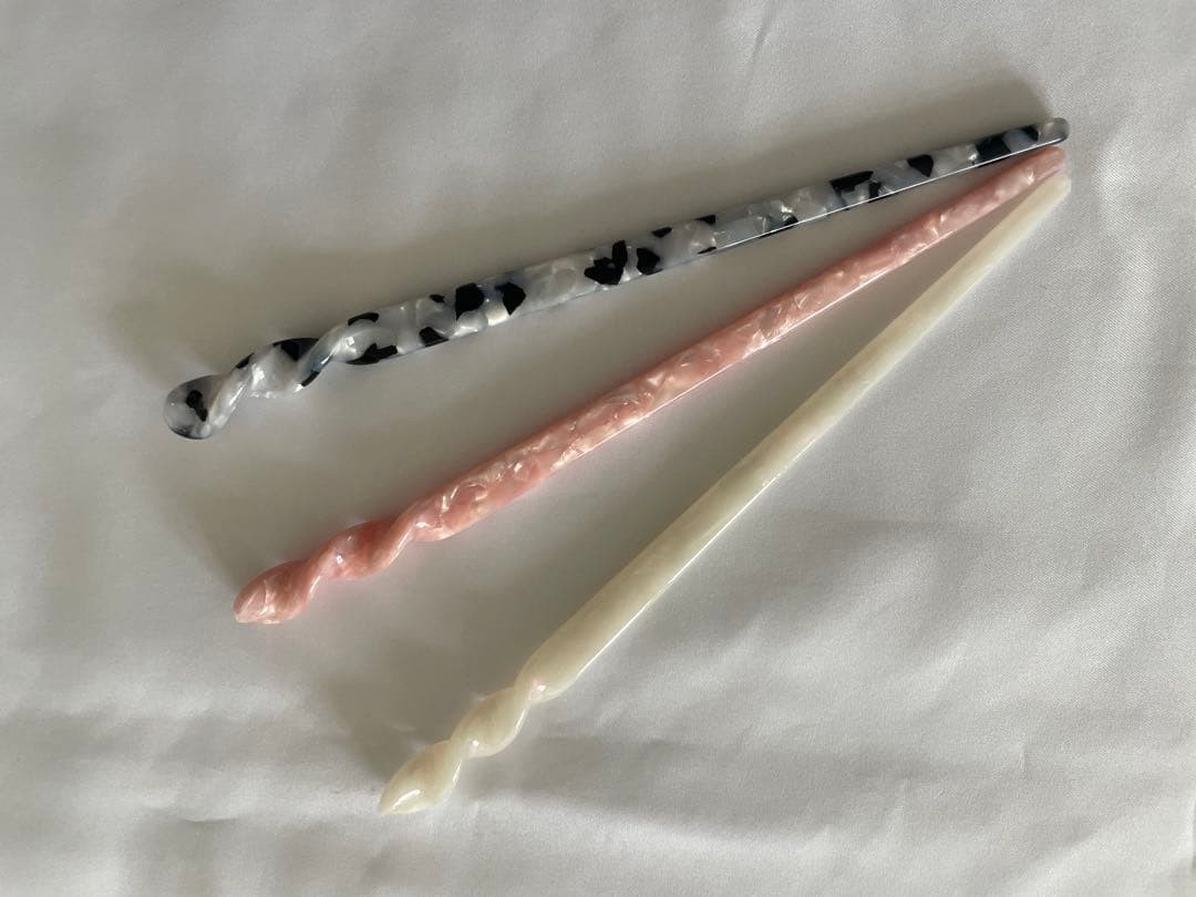 Marble Pattern Shell Hairpin Set of 3, Elegant Kanazashi for Kimono & Festival