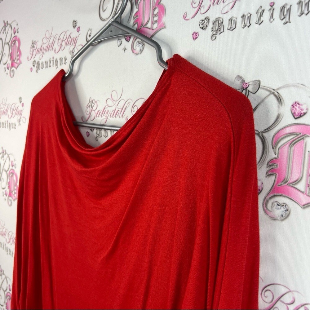 Stella & Dot top asymmetrical hem bright red stretchy Scarlet Long Sleeve Tee