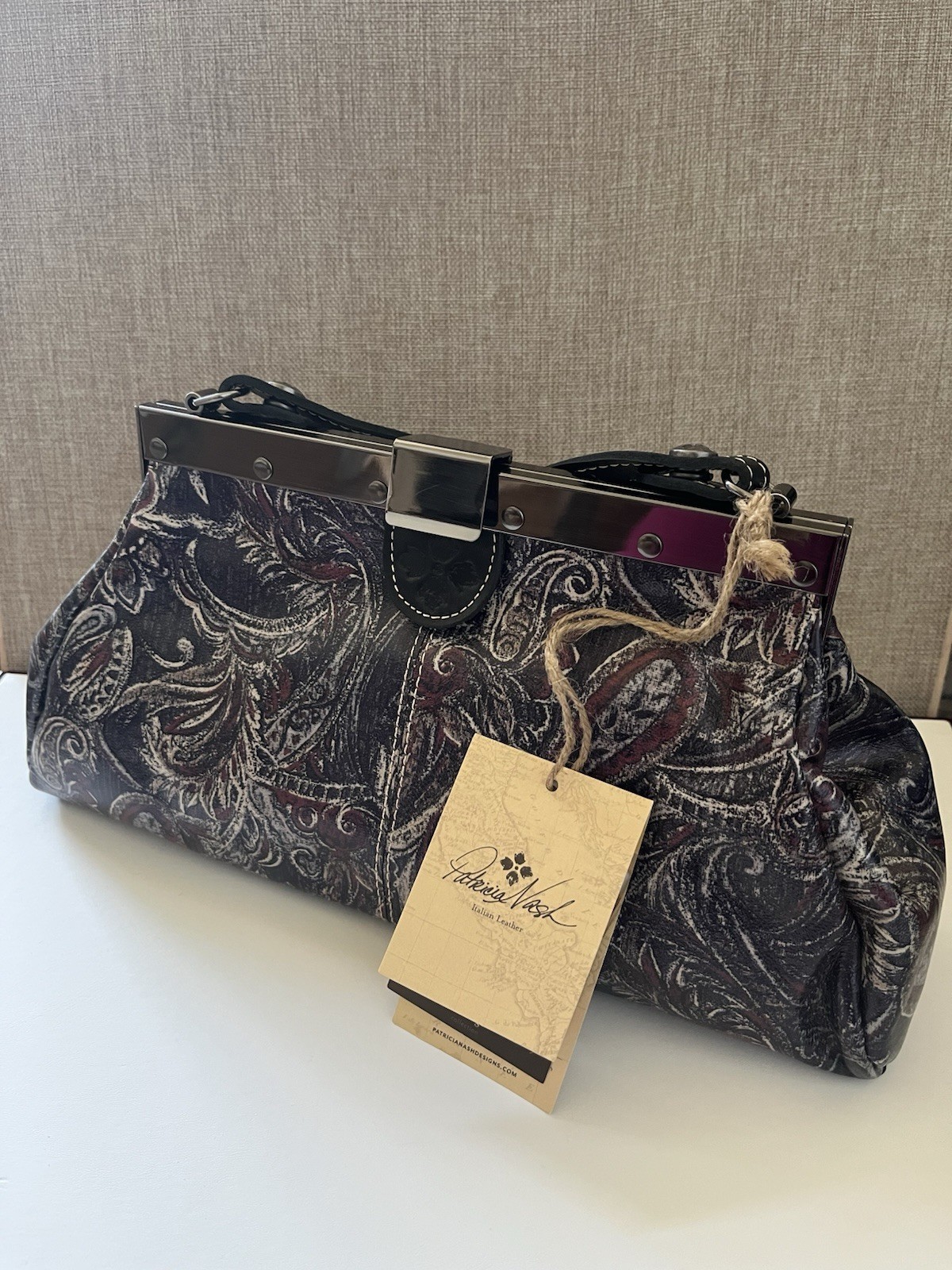 Patricia Nash Heritage Paisley Frame Clutch Wristlet Push Lock Dust Bag