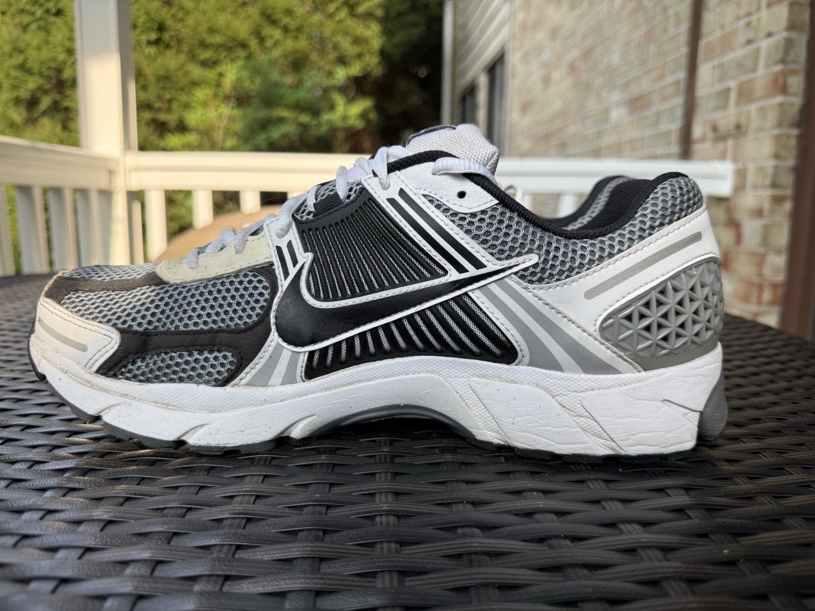 Nike Zoom Vomero 5 SE SP Dark Grey/Black-White CI1694-001 Men’s Size 13