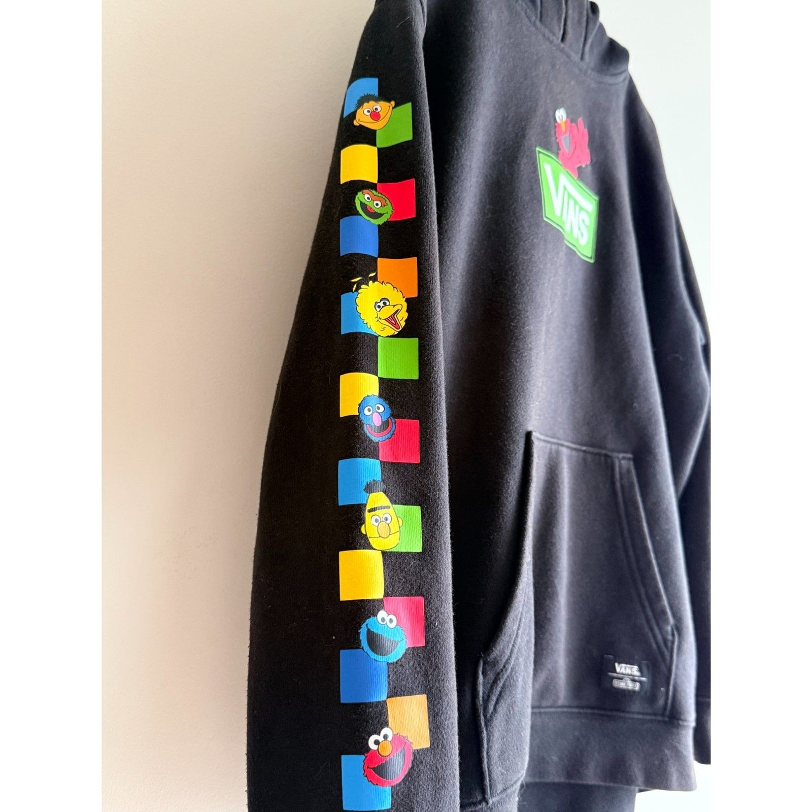 Vans x Sesame Street ELMO Black hoody – Medium