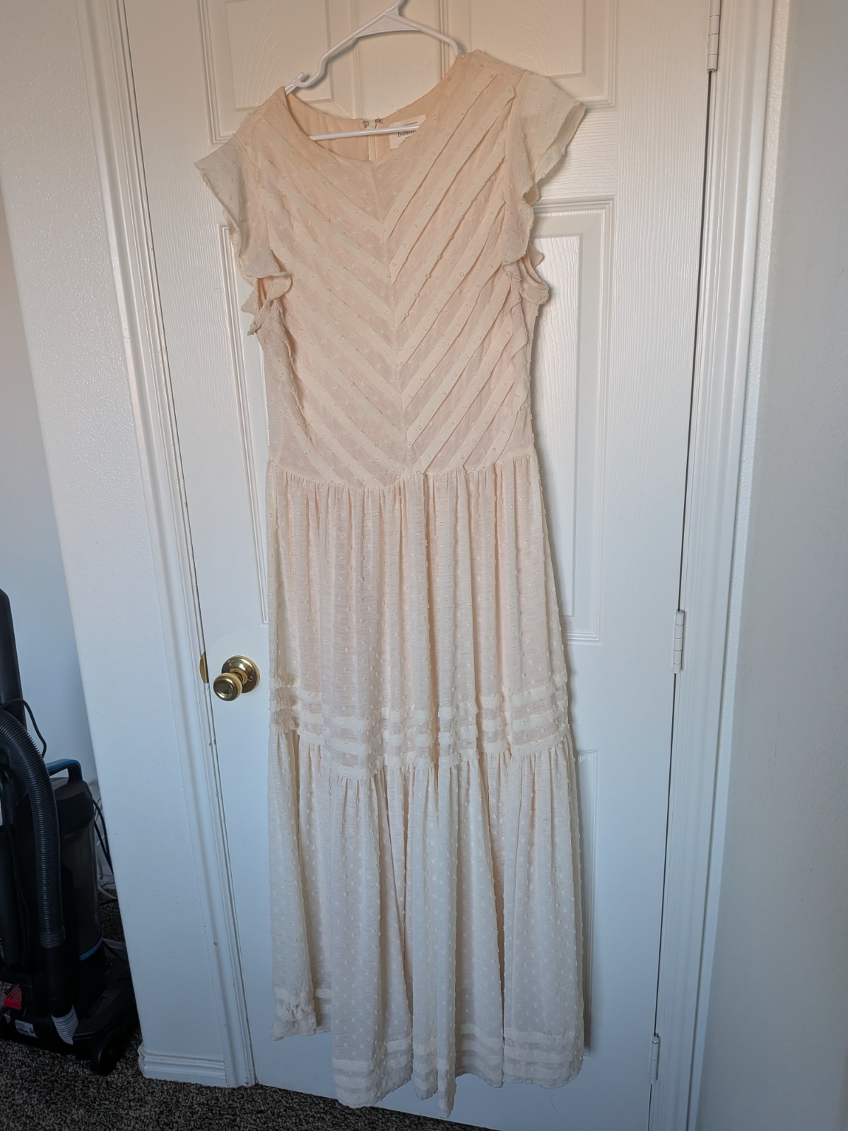 böhme Women’s Cream Flutter Sleeve Ruffle Tiered Lined Maxi