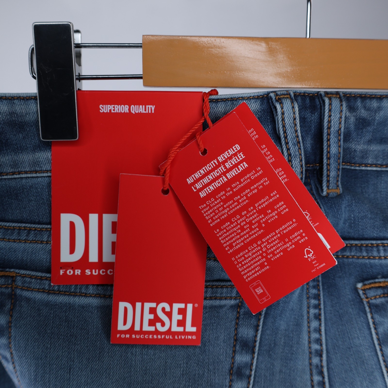 Diesel Mens Jeans 1979 Sleenker Trouser Skinny Leg Low Rise Medium Blue Size NWT