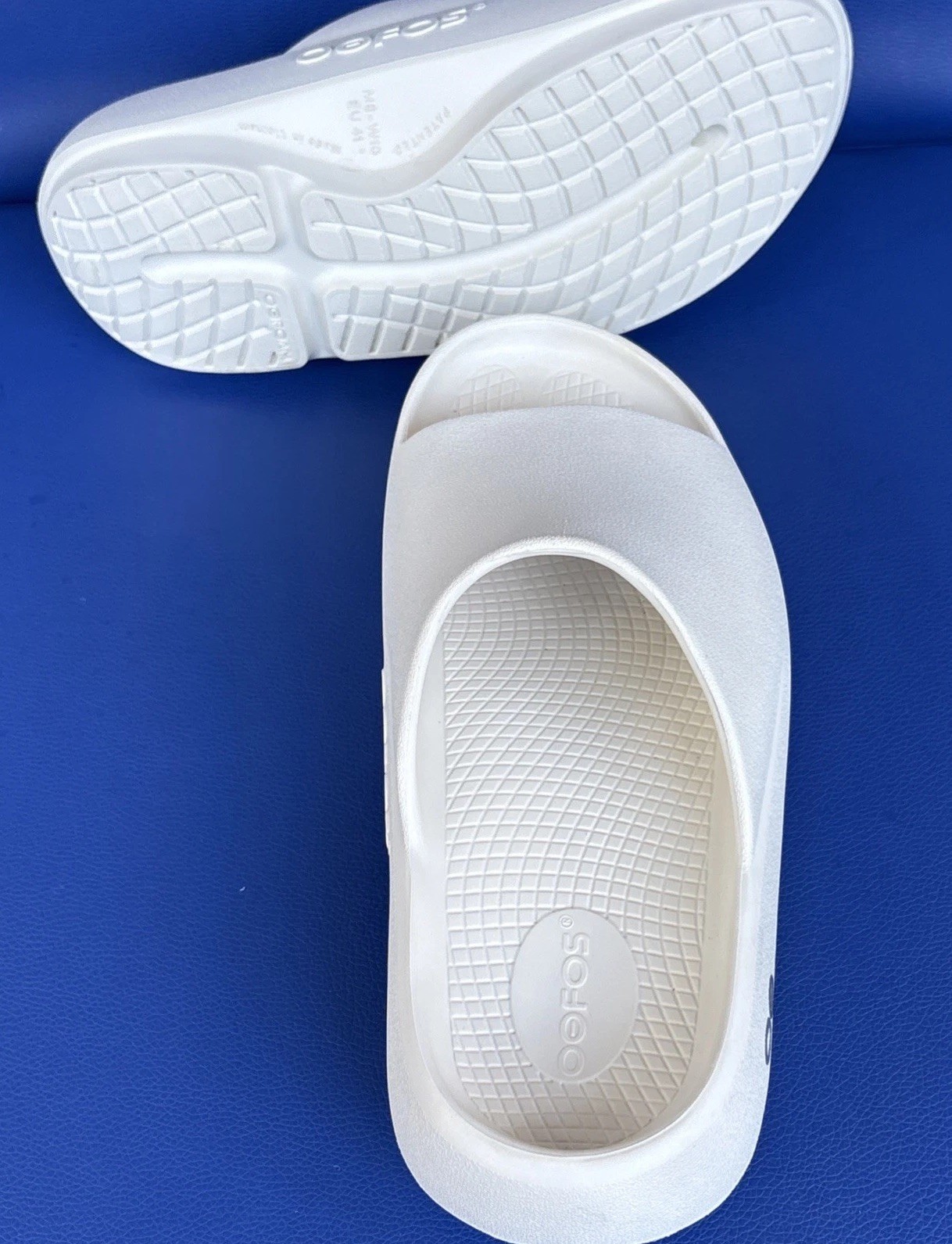 Oofos OOahh+ PLUS Sport Slide Sandals M 8 W10 Chalk White Recovery Slip On