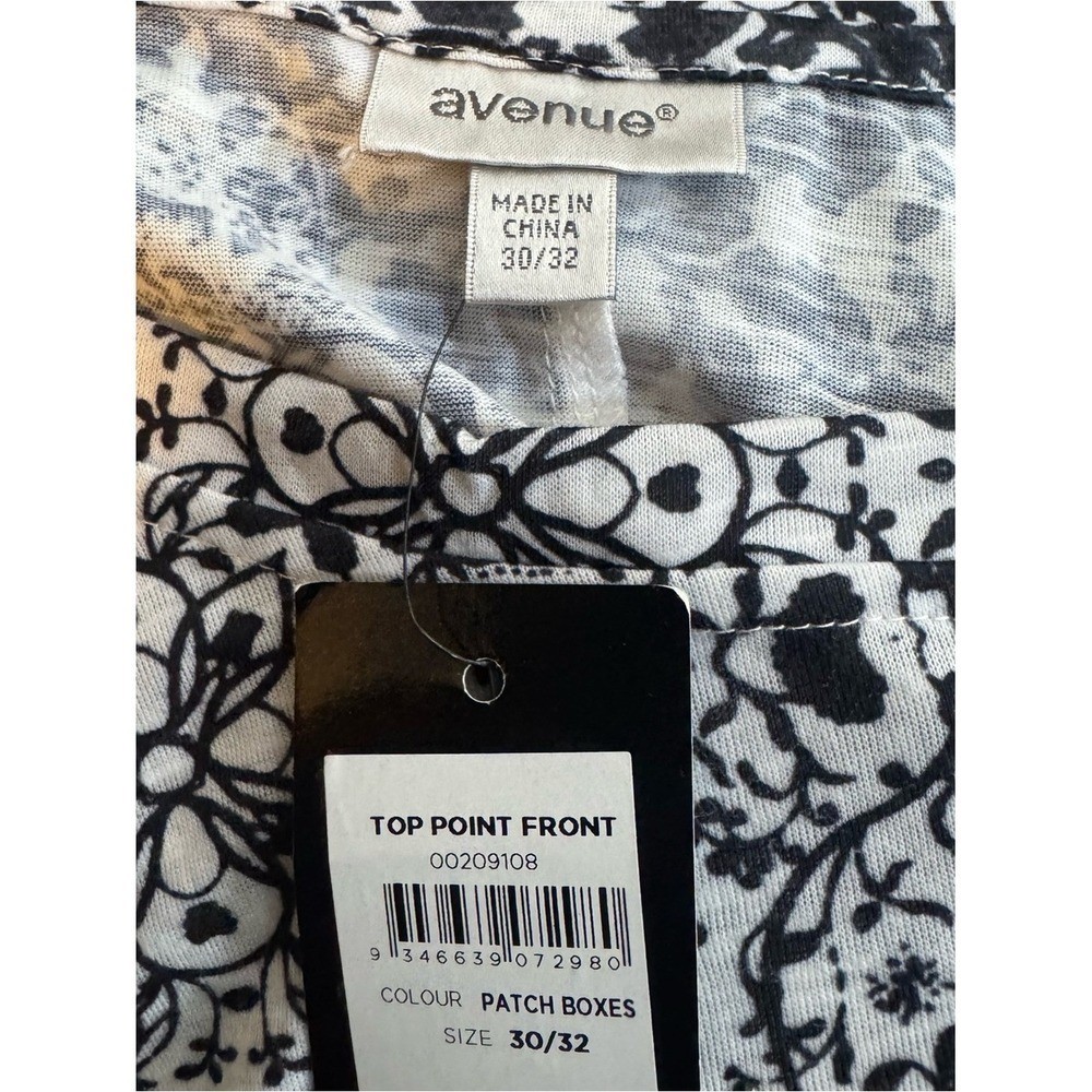 Avenue Black and White Floral Print Top