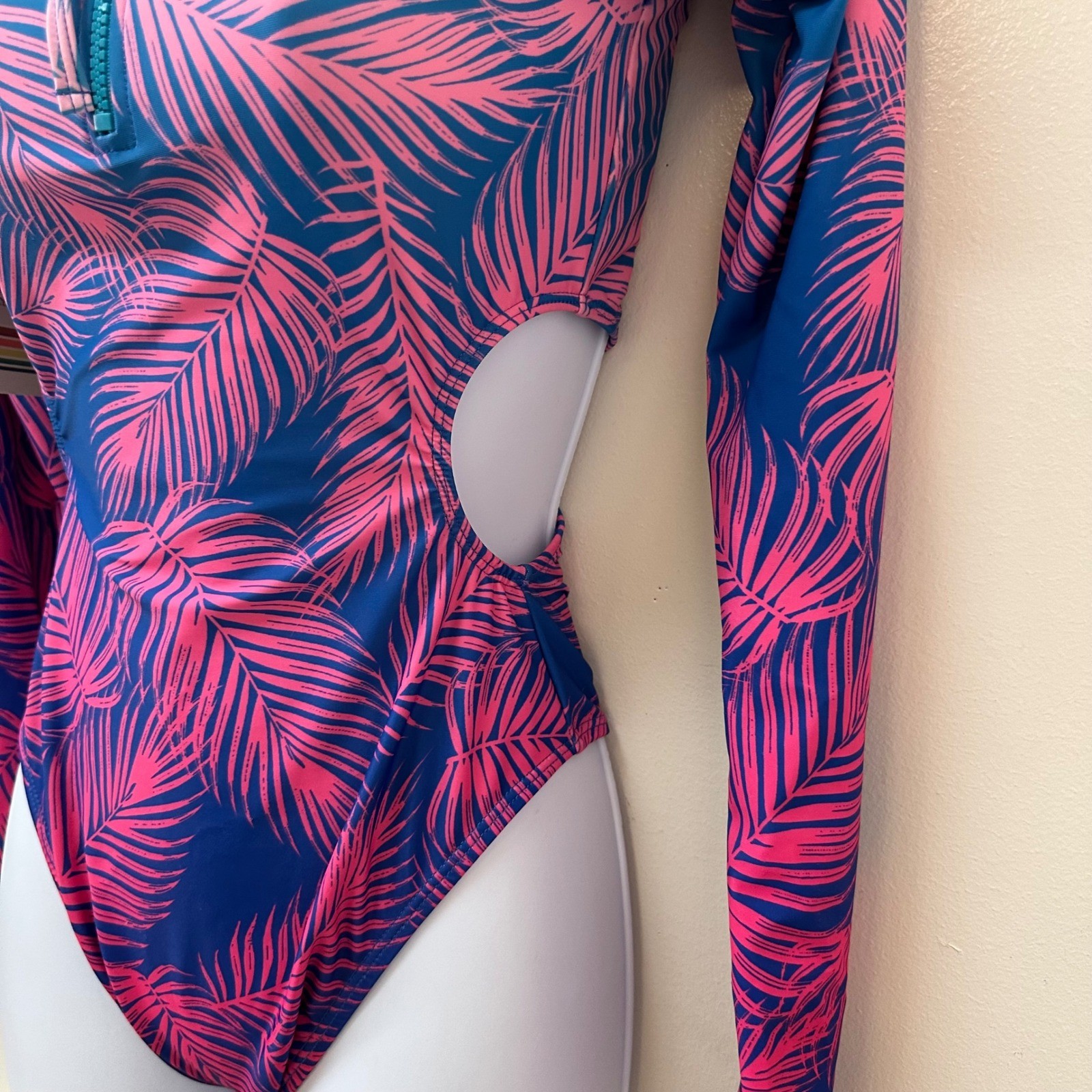 Ocean Pacific Womens Small Long Sleeve One Piece Swimsuit Palm Print Cutout Blue
