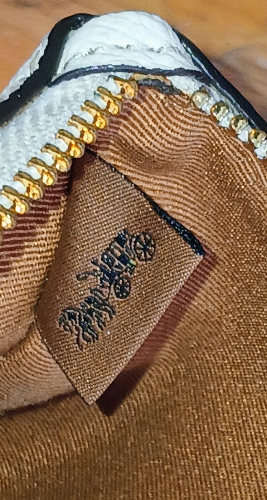 Coach Corner Zip Wristlet Chalk/Gold Pebbled Finish Gold Hardware Logo Zip Lined