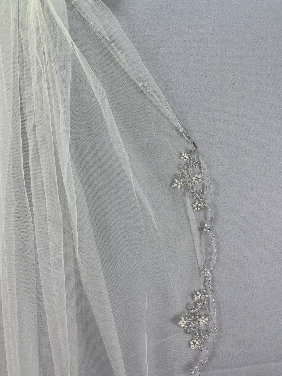 NEW NWT Unused Davids Bridal Veil 40” Inches Champagne Wedding Embroidered Pearl