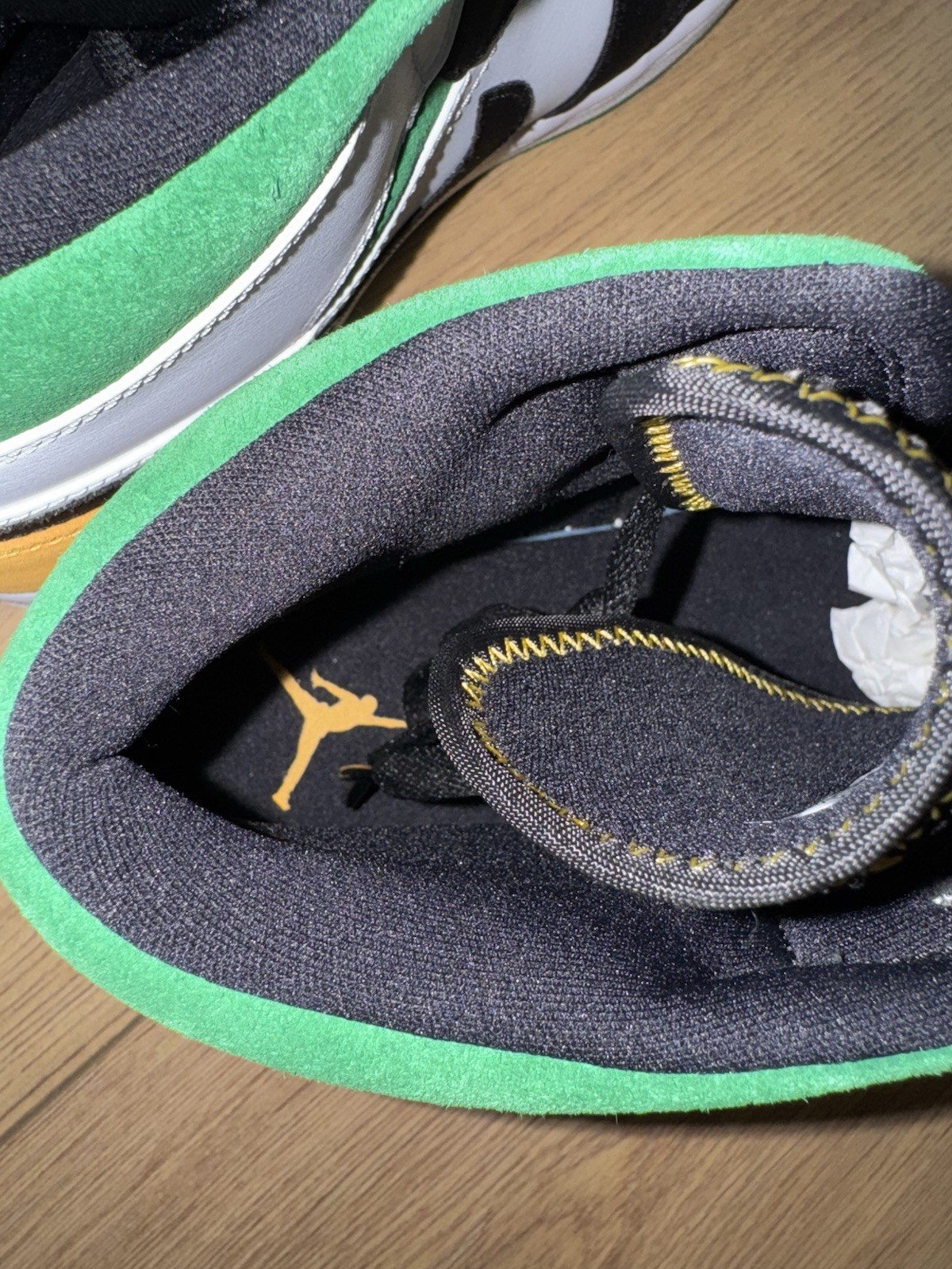 Air Jordan 1 Mid SE Oakland (2020) 12M