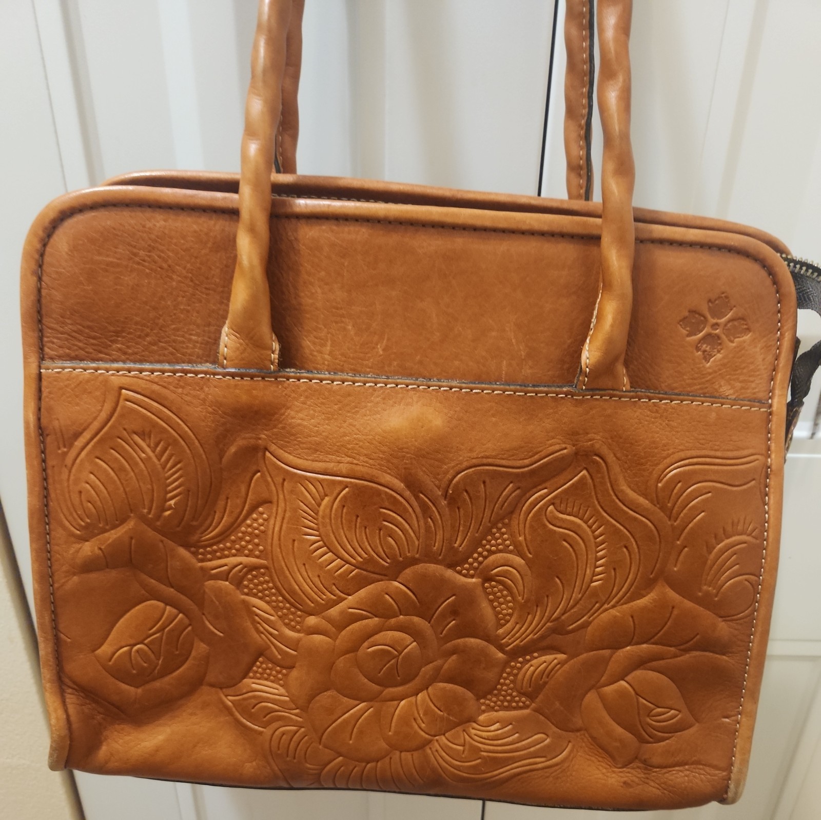 Beautiful Patricia Nash Hand Tooled Brown Leather Shoulder Bag Purse