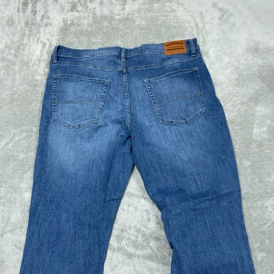 Lucky Brand 223 Straight Fit Jeans Mens 40×30 Stretch Denim Light Blue 6846