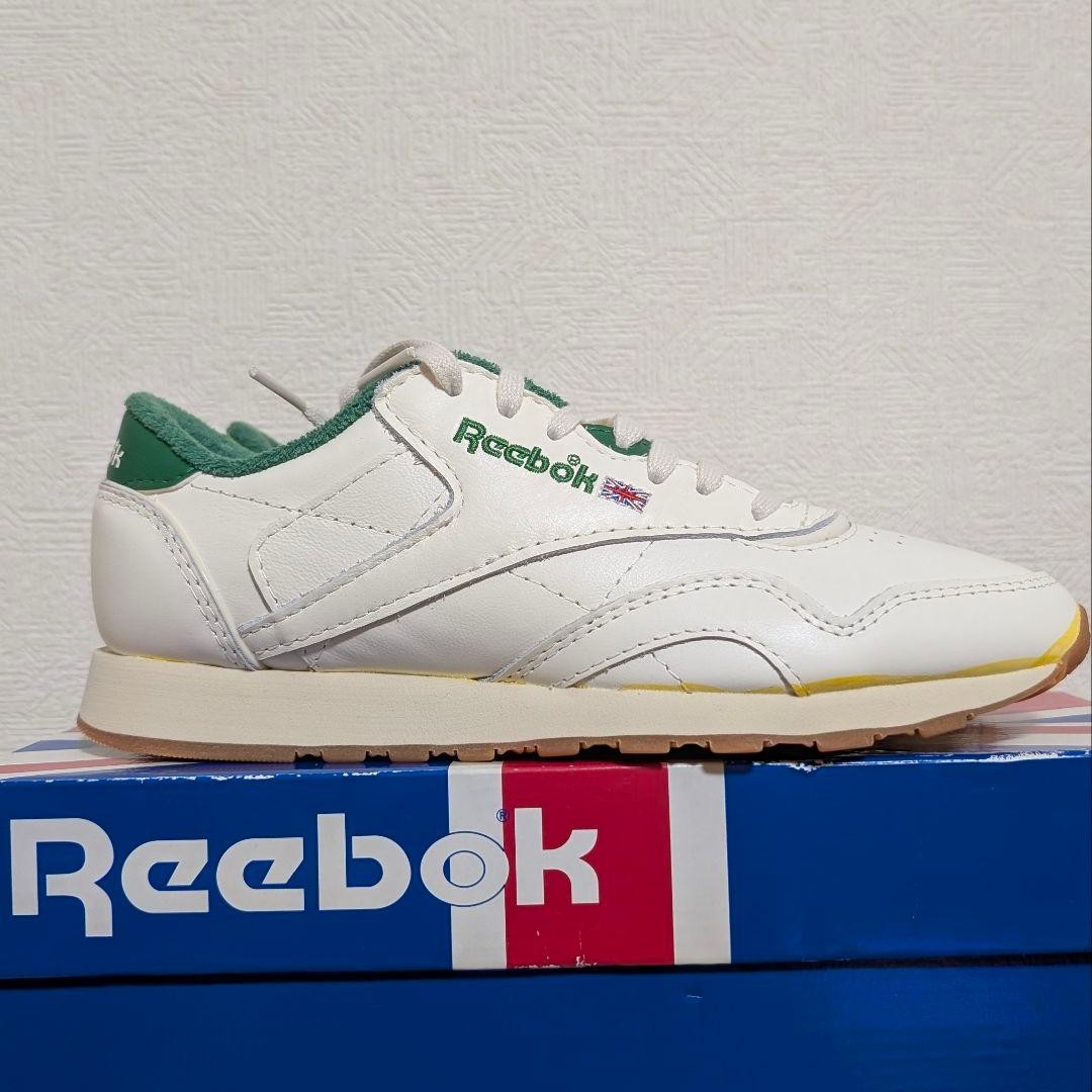 Reebok Classic Leather Plus Shoes Men 9US White with Box