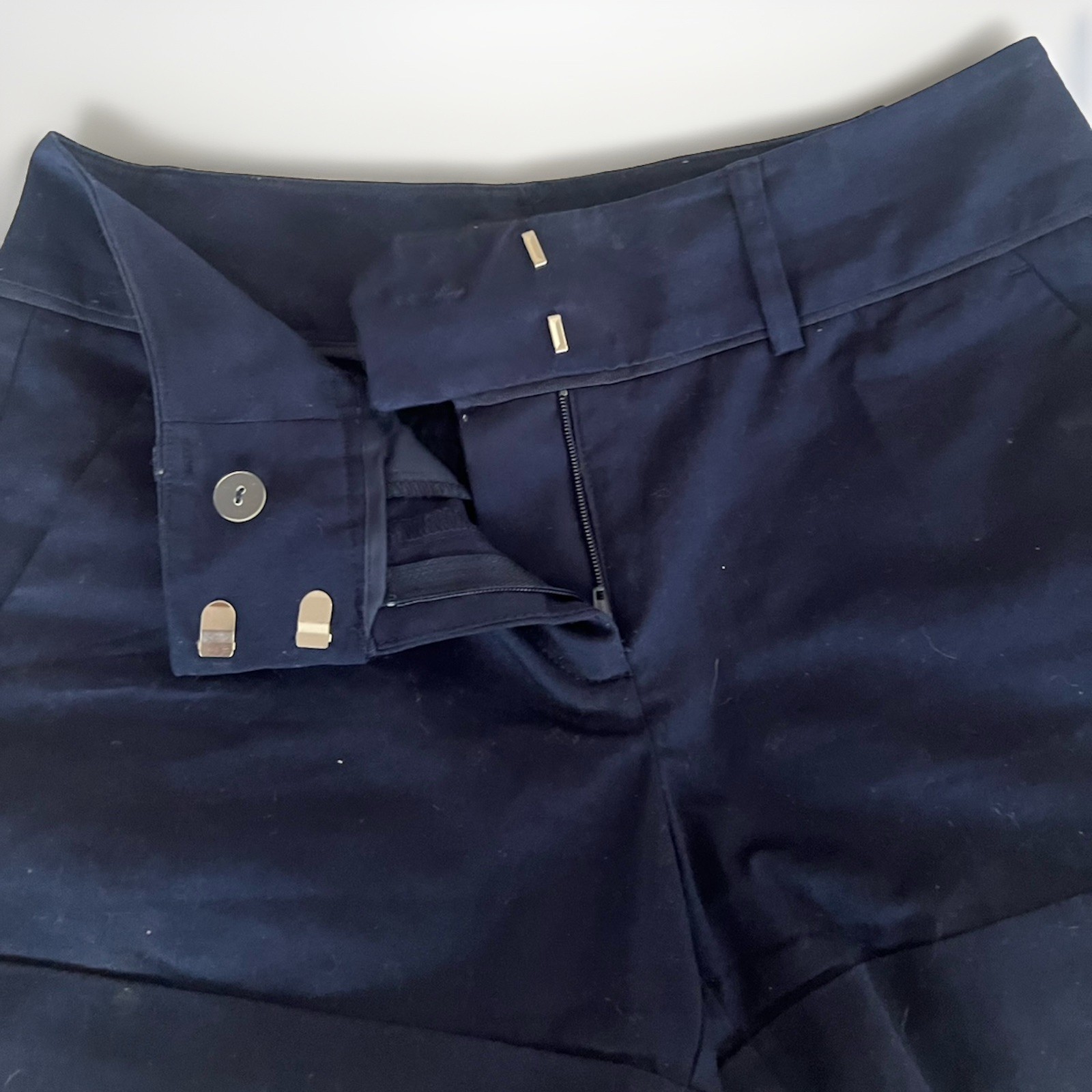 7th Avenue Design Studio New York & Company Navy Blue Chino Shorts Size 0
