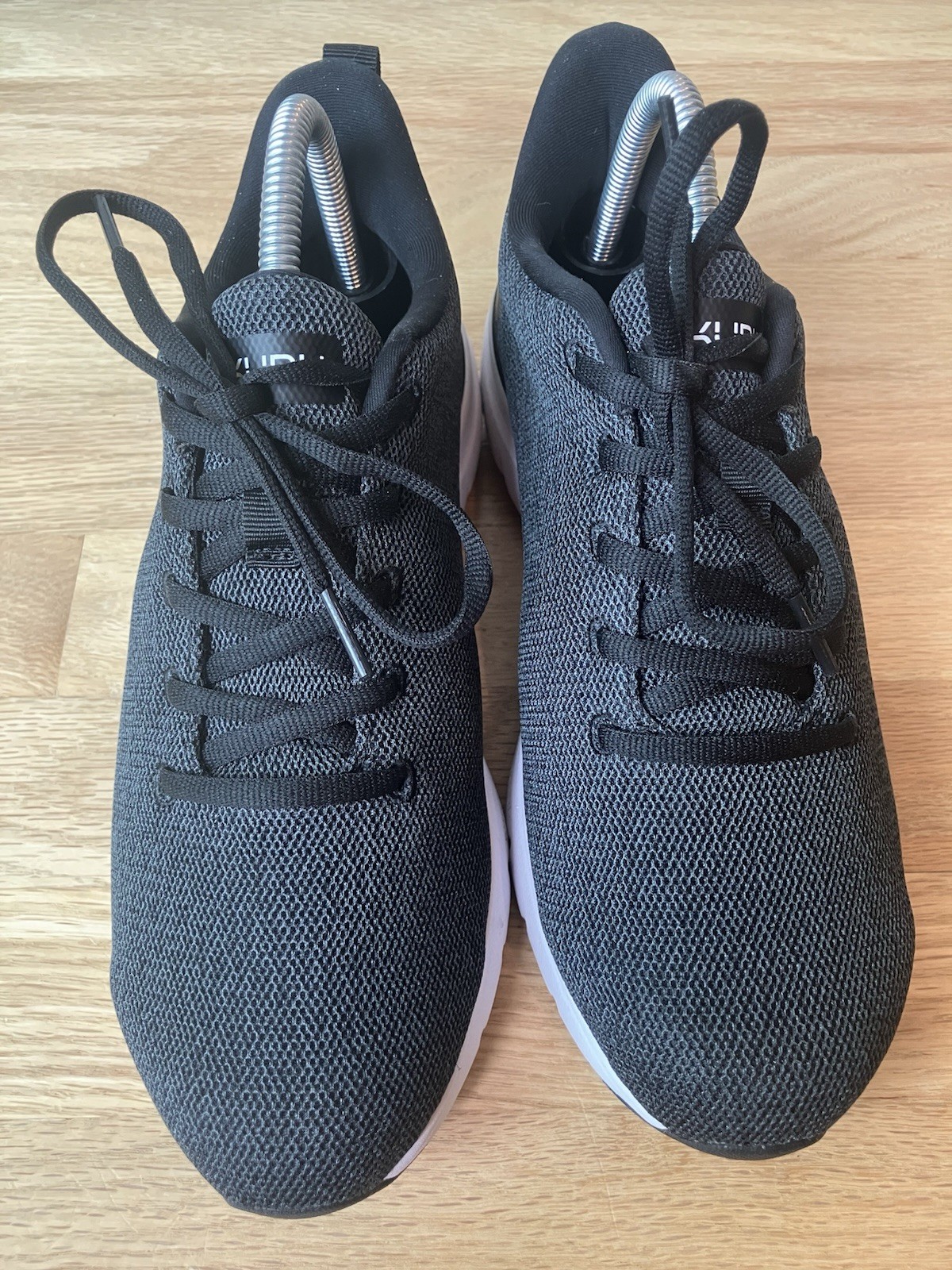 Kuru Flex Via Women’s 8 Wide Sneaker Jet Black White Mesh Lace Up Shoe Running