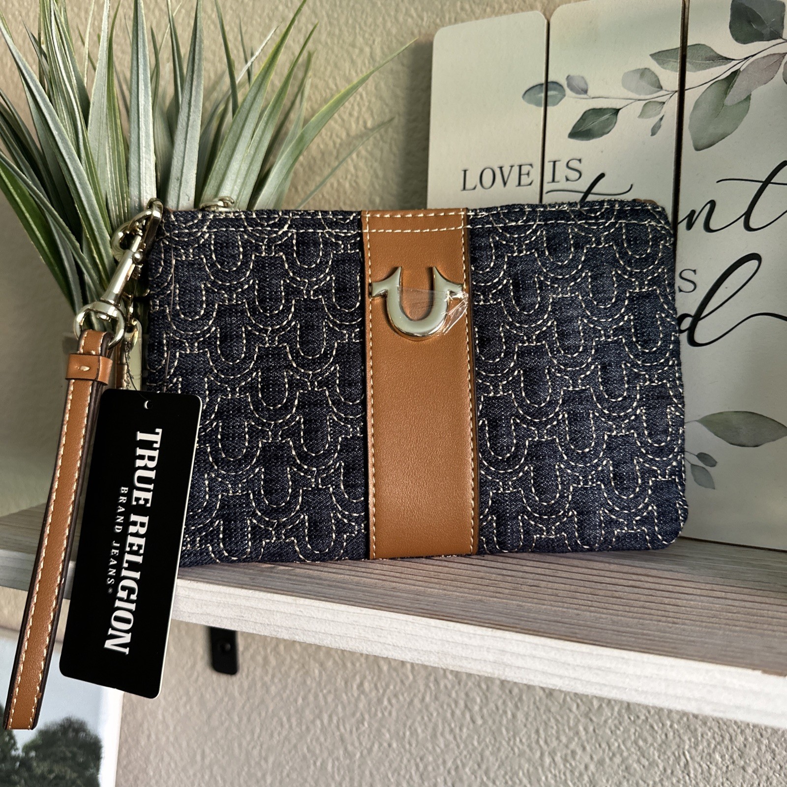 NWT True Religion Logo Horseshoe Stitched Dark Denim Wristlet Gold Hardware $48