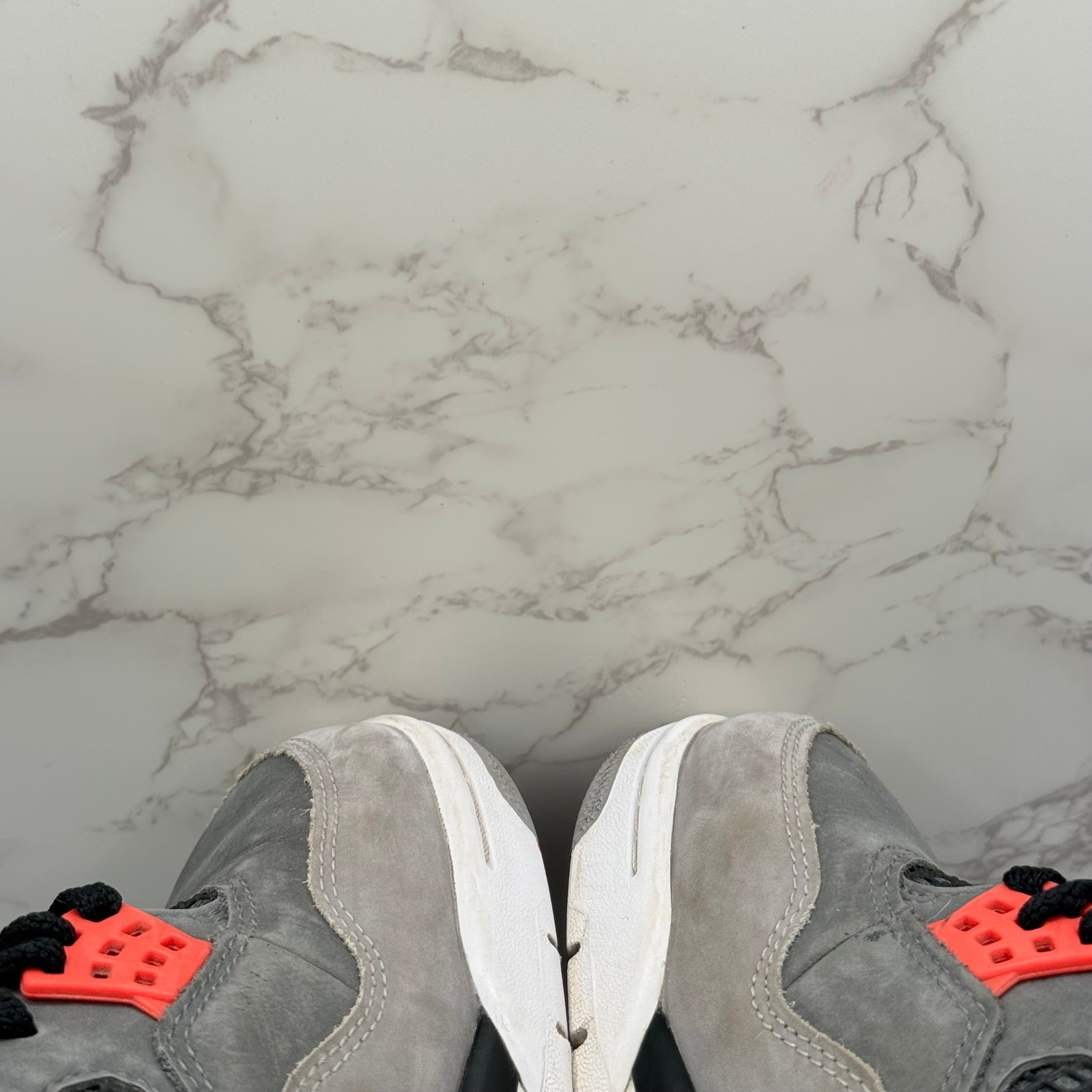 Air Jordan 4 Retro Infrared Dark Grey Black White Mens Size 10.5 DH6927-061