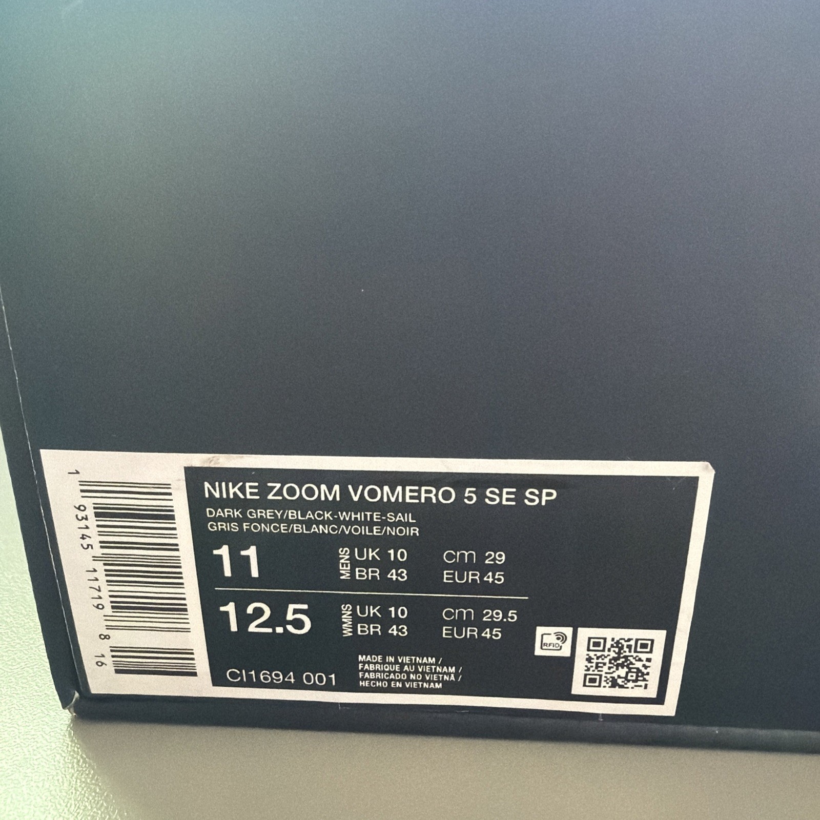 Nike Zoom Vomero 5 SE SP ‘Dark grey black white’ men’s size 11