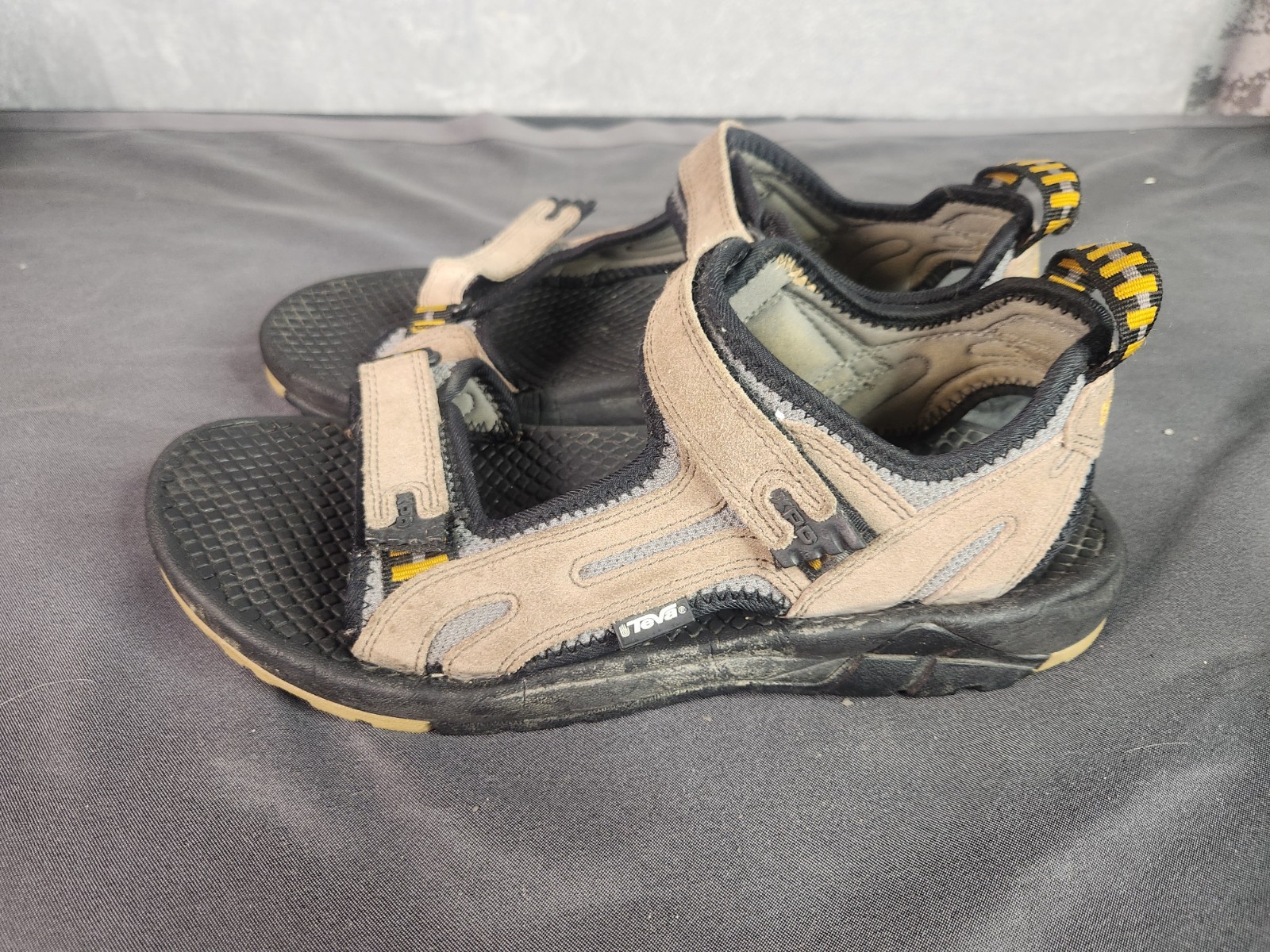 Men’s Teva Sandals Size 12
