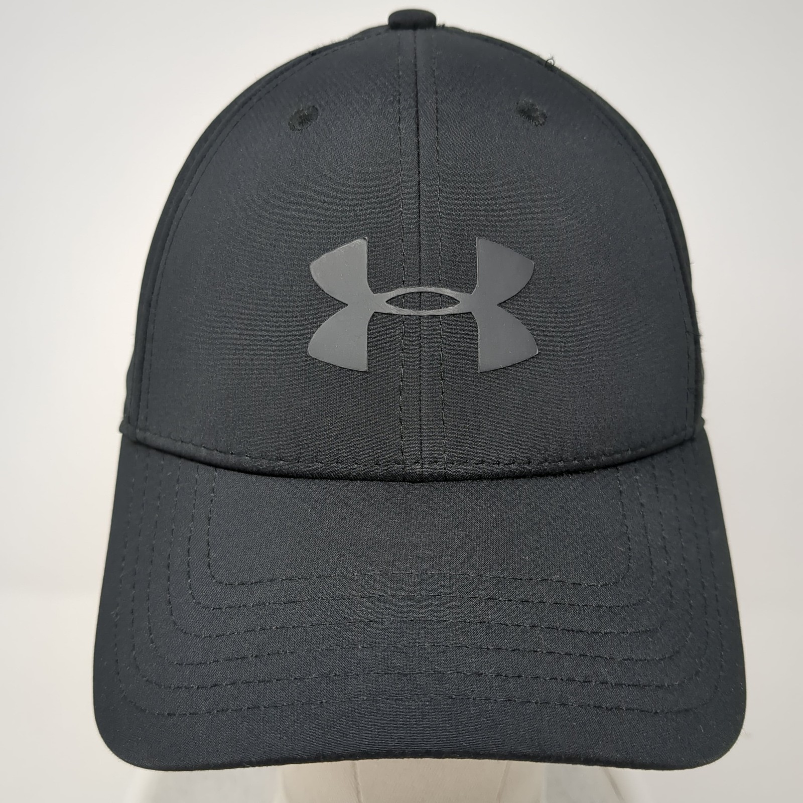 Under Armour Fitted Hat Black Large Vent Holes Logo Outdoor Solid