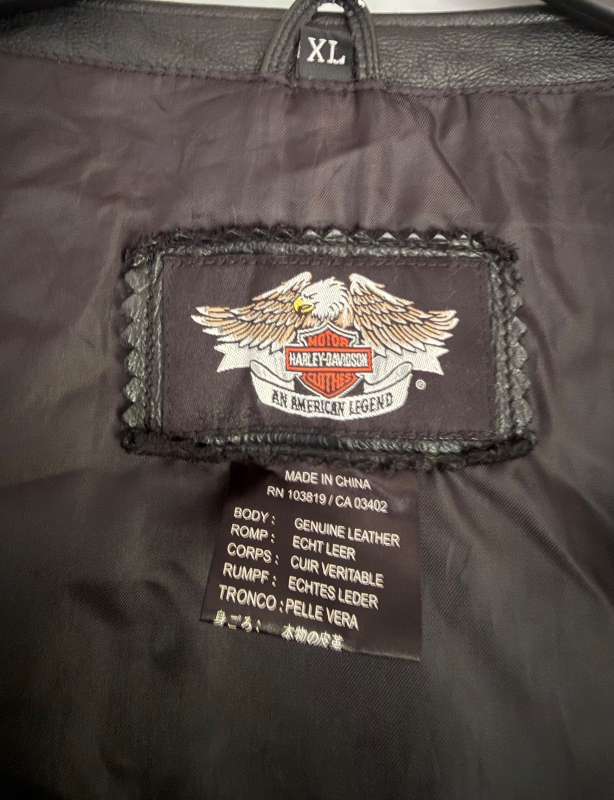 Harley Davidson Leather Jacket & Embossed Geniune back XL Men’s Sept 2009 tag
