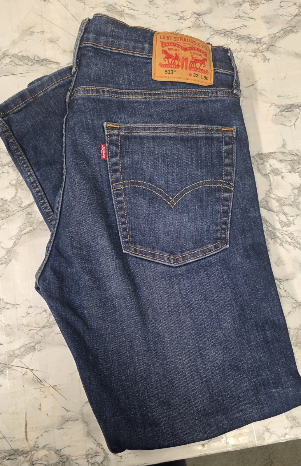 Levi’s 513 Men’s Jeans 30×32 Blue Dark Wash, Slim Fit, Straight Leg Denim