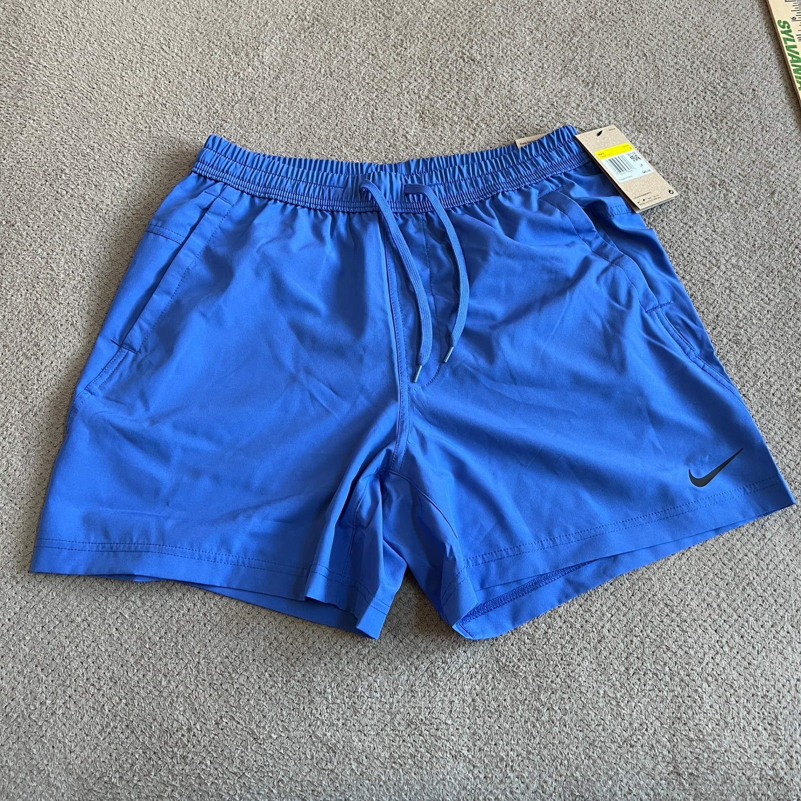 Nike Form Dri-FIT Mens 5 Inch Training Shorts FN4347-411 Blue Small NEW