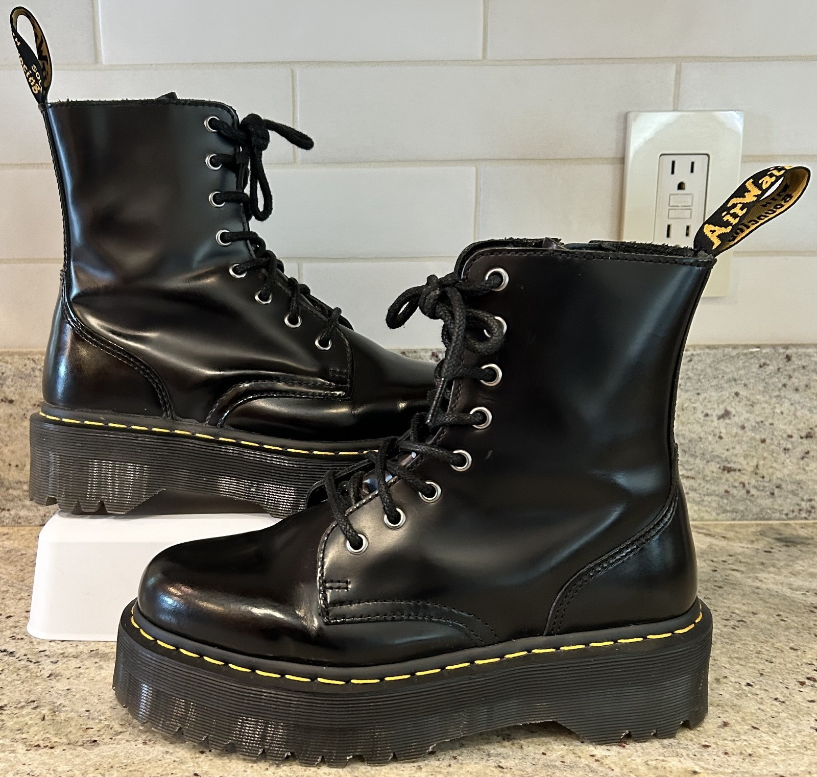 Doc Martens Jadon Air Wair 2″ Platform Black Zip Combat Boots EU Sz 39-M-7 / W-8