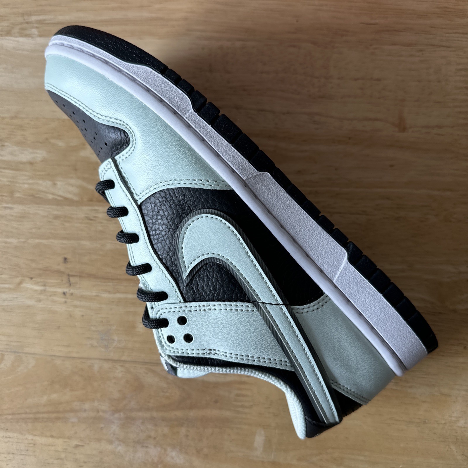 Size 8M/9.5W – Nike Dunk Low Dark Smoke Grey Barely Green FZ1670-001 Pre-Owned