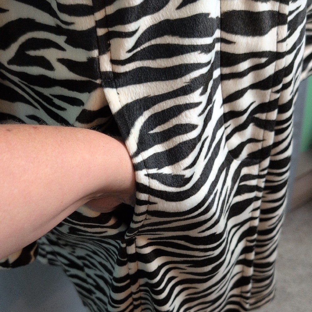 Zebra Print Long Trench Coat New LG Mob Wife Maximalists Funky Edgy Button Front