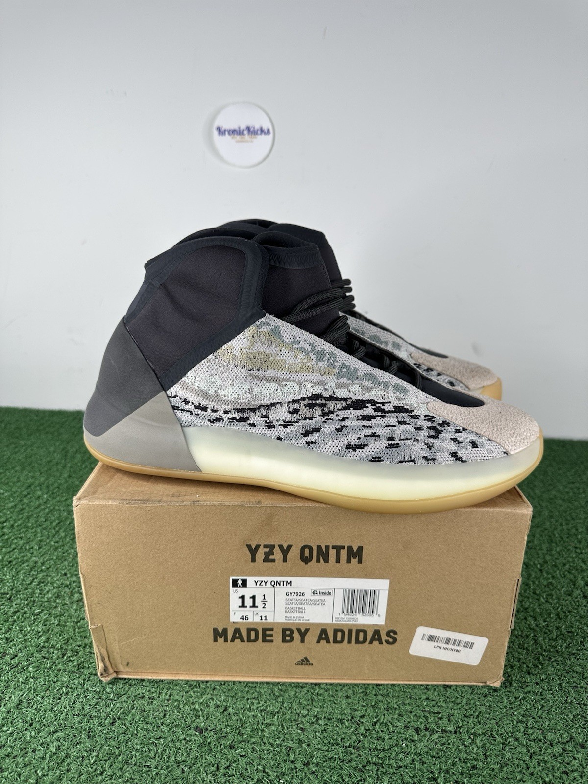 Size 11.5 – adidas Yeezy Quantum Sea Teal – Lightly Used