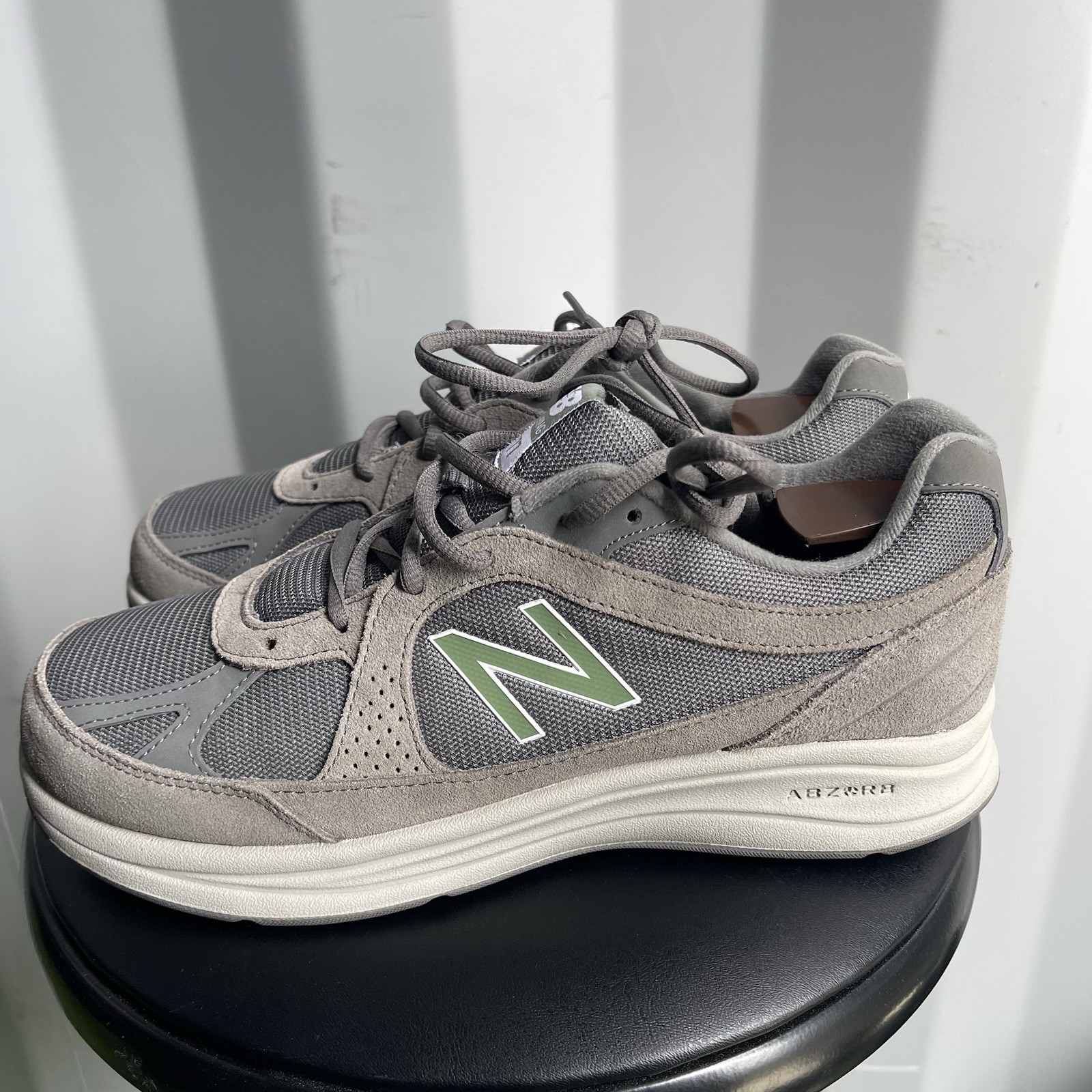 New Balance 877 V1 Shoes Men Size 9 Women 10.5 Gray MW877GT