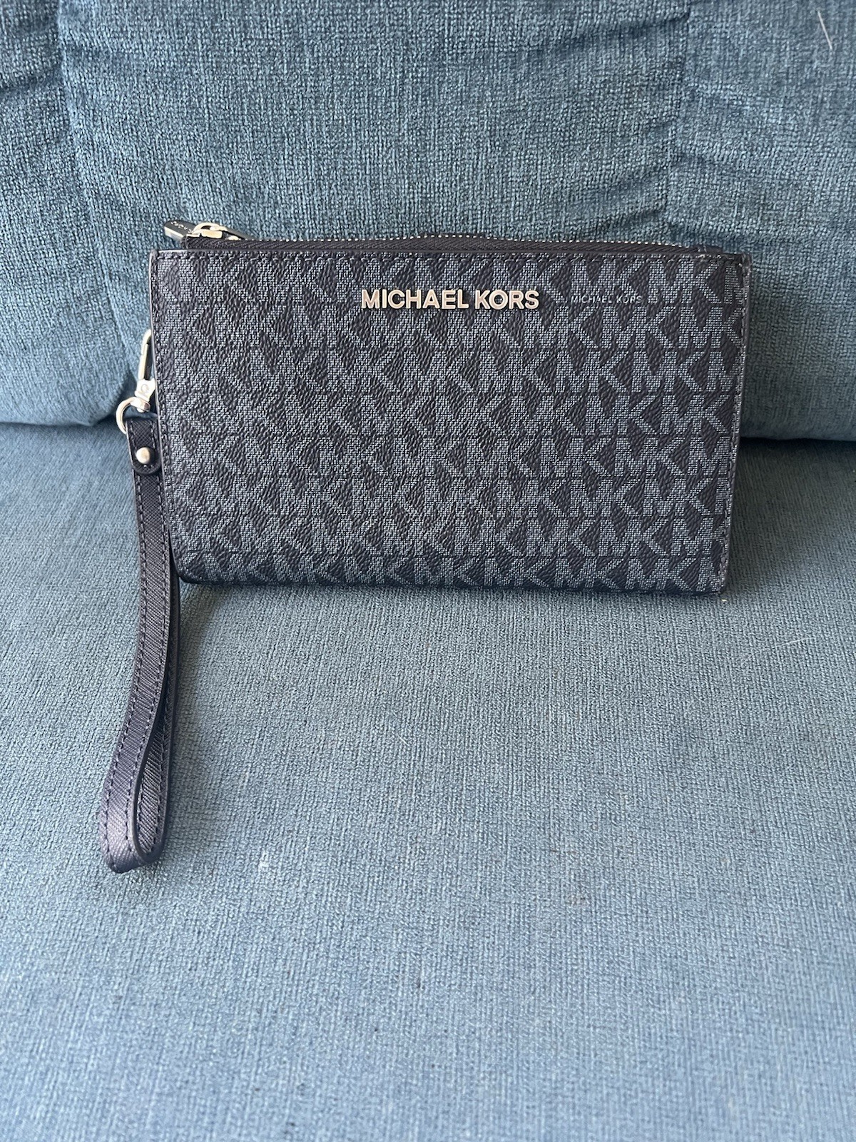 Michael Kors Jet Set Travel Double Zip Wristlet Wallet MK Logo Black Multi