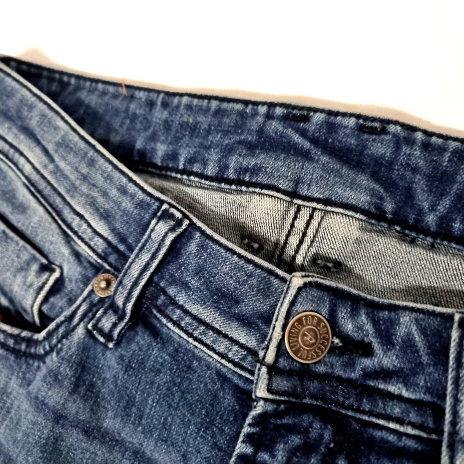 Diesel Men Jeans Sleenker 1979 Blue Denim Mid Rise Slim Leg Size 29 L30
