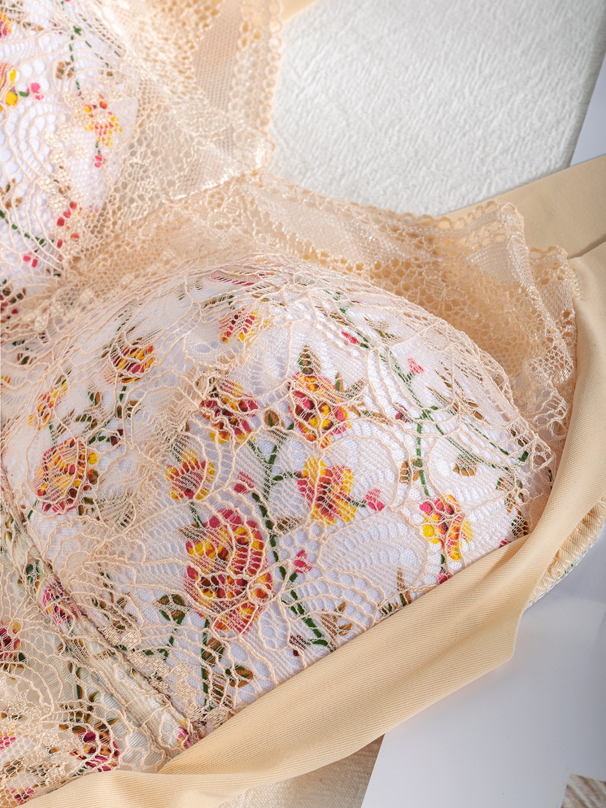 Floral Lace Wireless Full Coverage Bra Wide Strap Plus Size Comfort Bralette