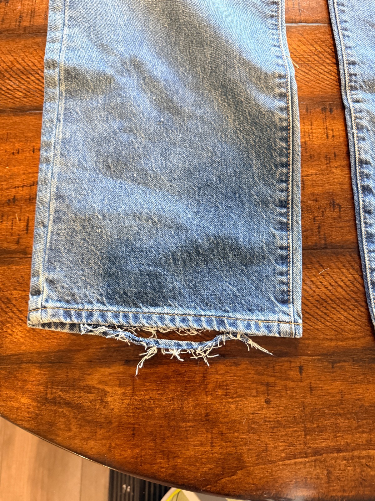 MNML Mens ULtra Baggy & Wrinkled Denim – Blue, Size 32